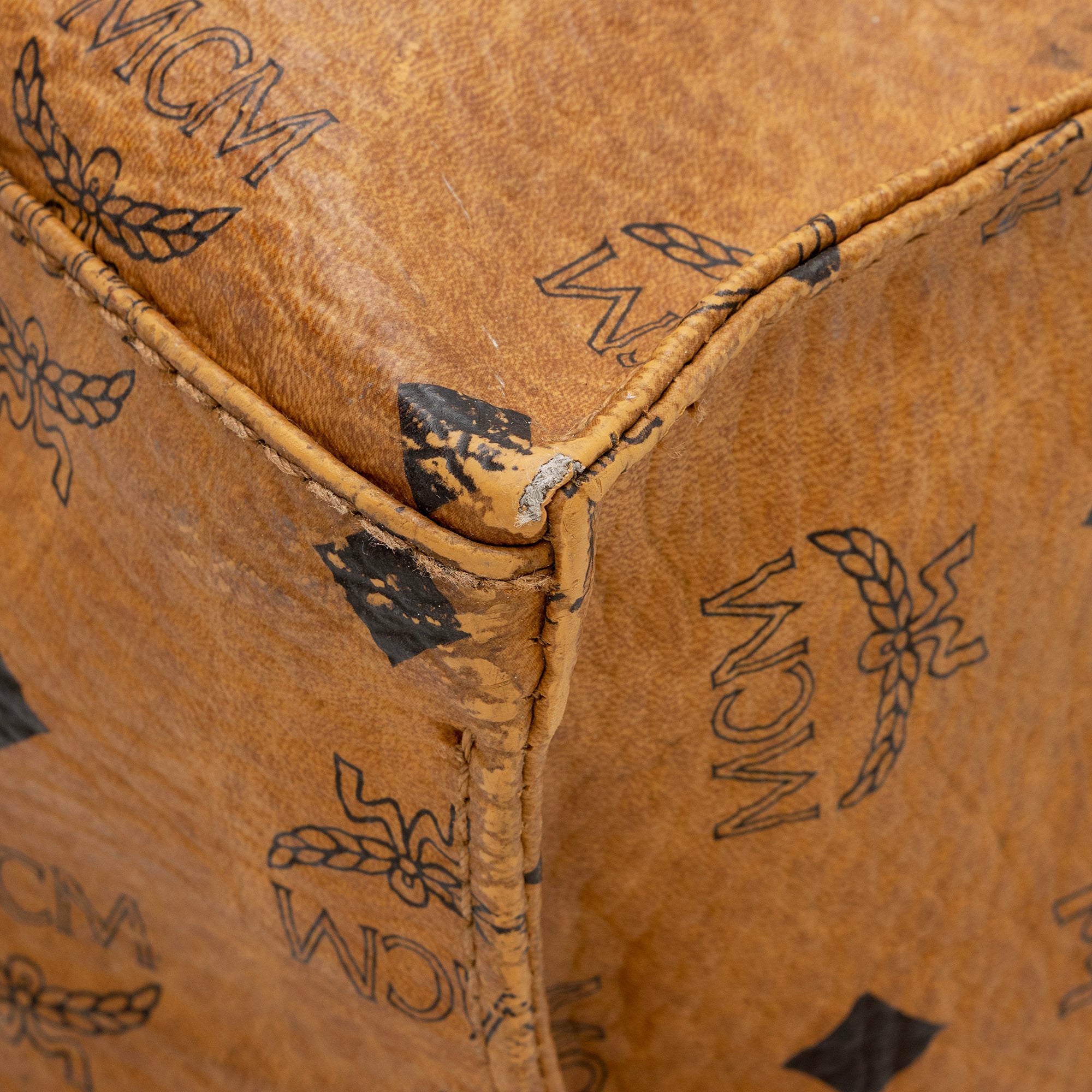 MCM Vintage Visetos Medium Shopper Tote (SHF-22867)