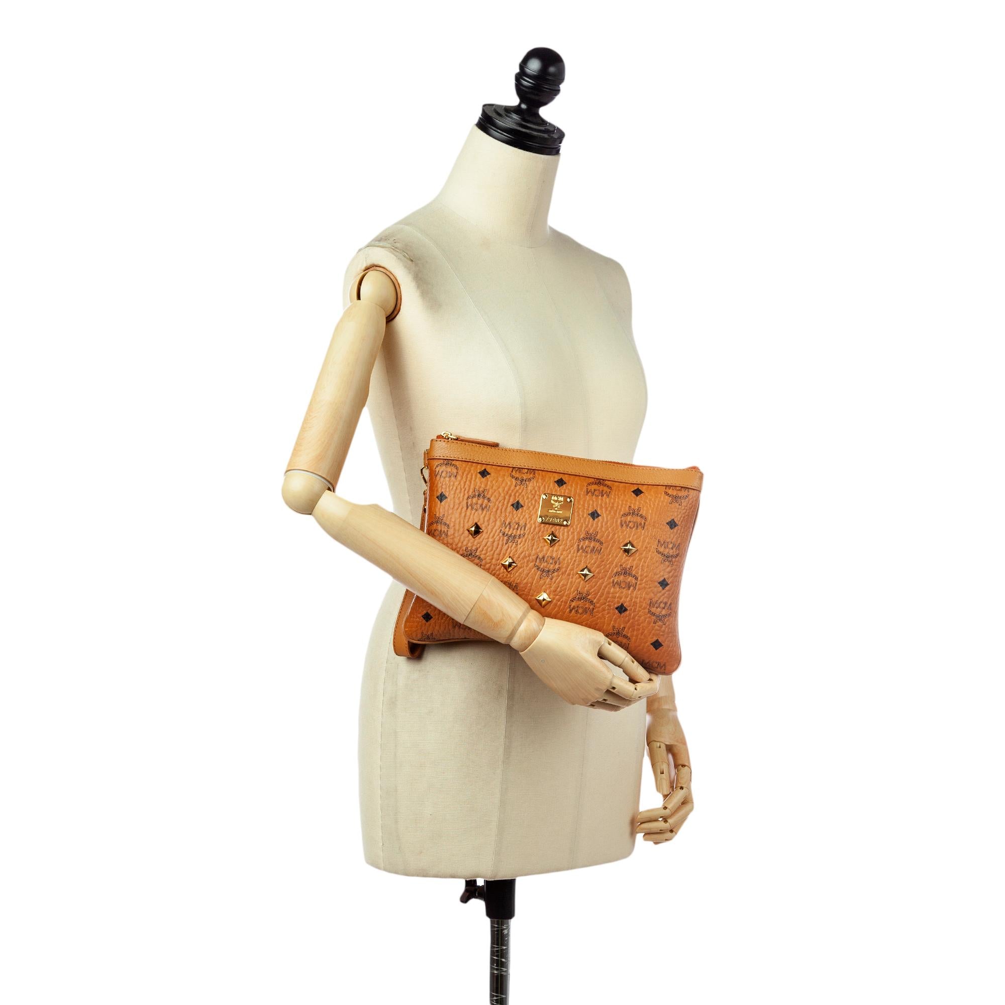 MCM Visetos Leather Clutch (SHG-30921)