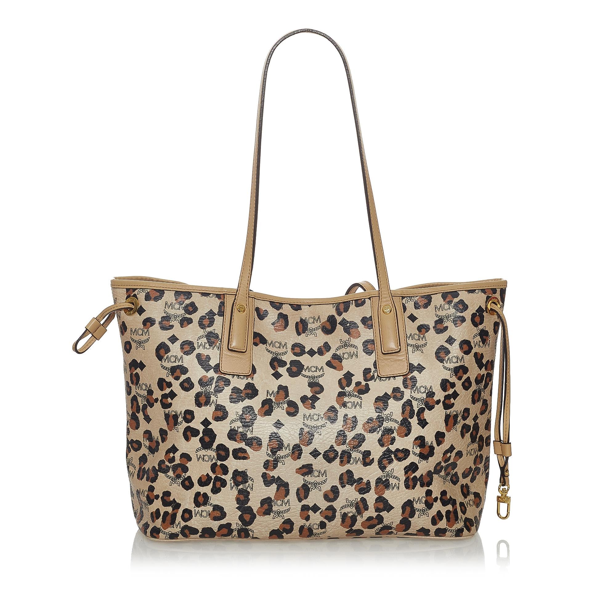 MCM Visetos Leopard Print Leather Tote Bag (SHG-DIGARA)