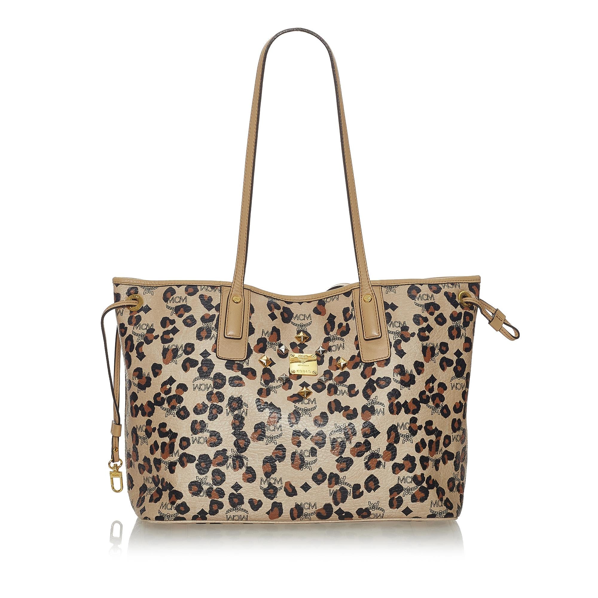 MCM Visetos Leopard Print Leather Tote Bag (SHG-DIGARA)