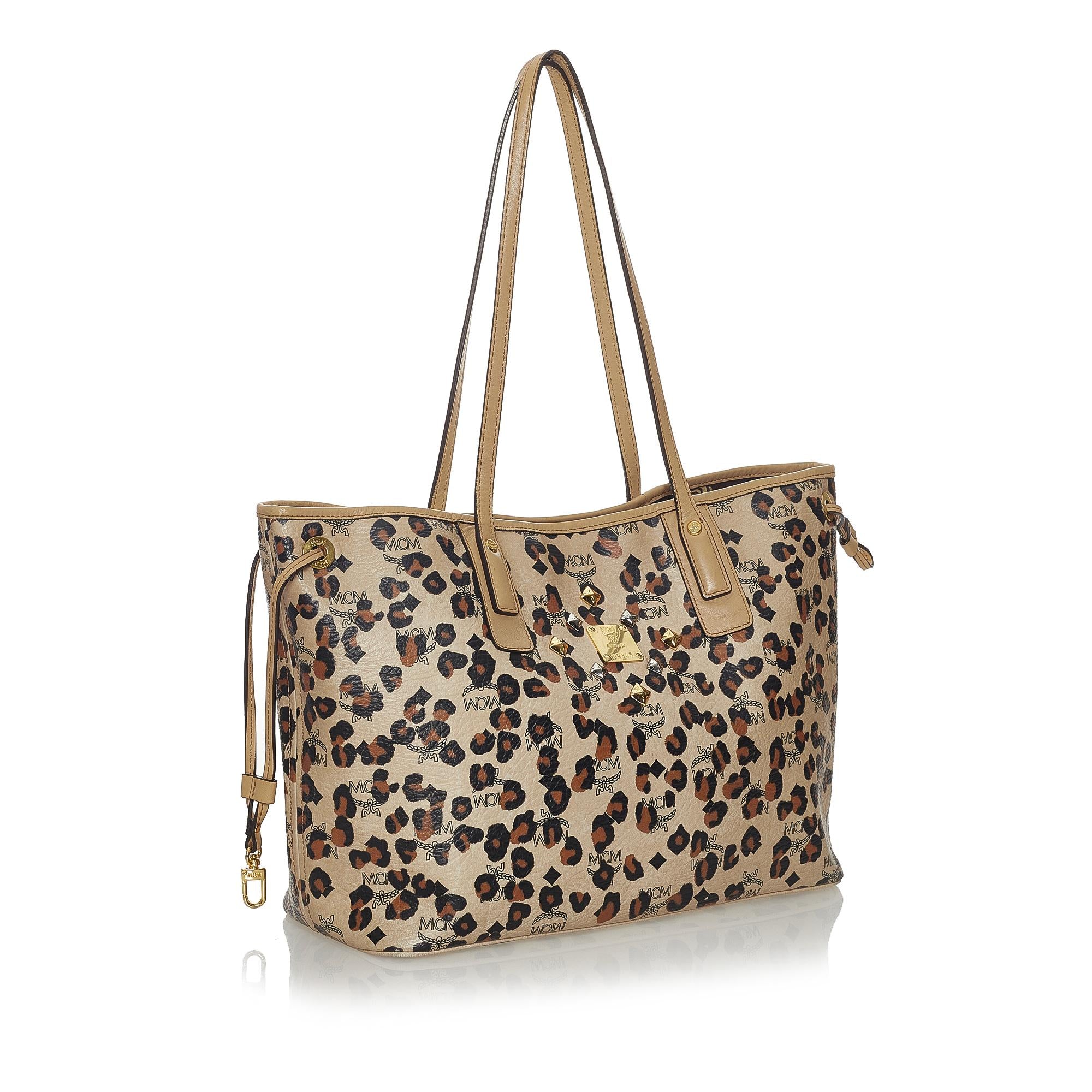 MCM Visetos Leopard Print Leather Tote Bag (SHG-DIGARA)