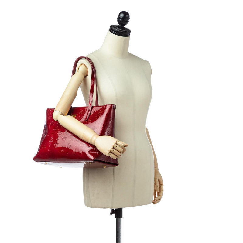 MCM Leather Shoulder Bag (SHG-25471) – LuxeDH