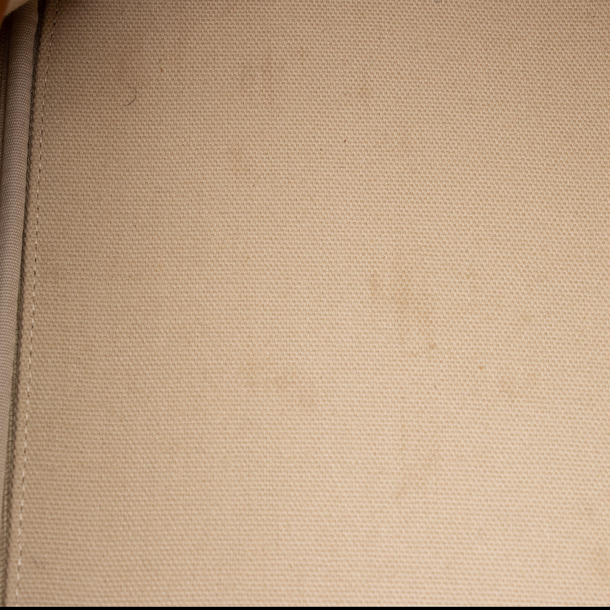 MCM Visetos Yris Large Top Zip Shopper Tote (SHF-23876)