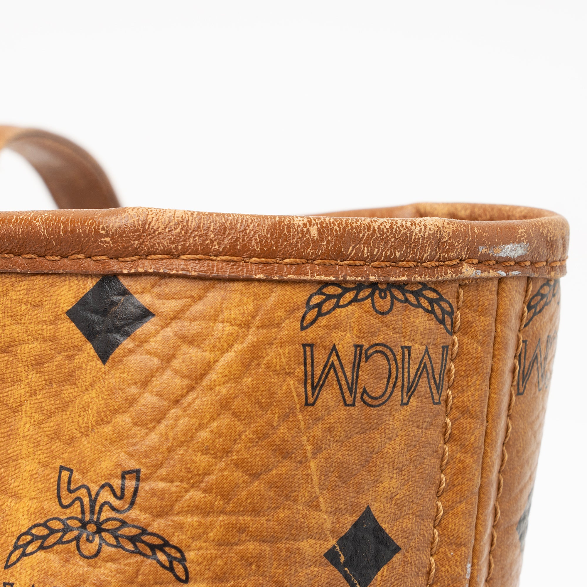 MCM Visetos Yris Large Top Zip Shopper Tote (SHF-23876)