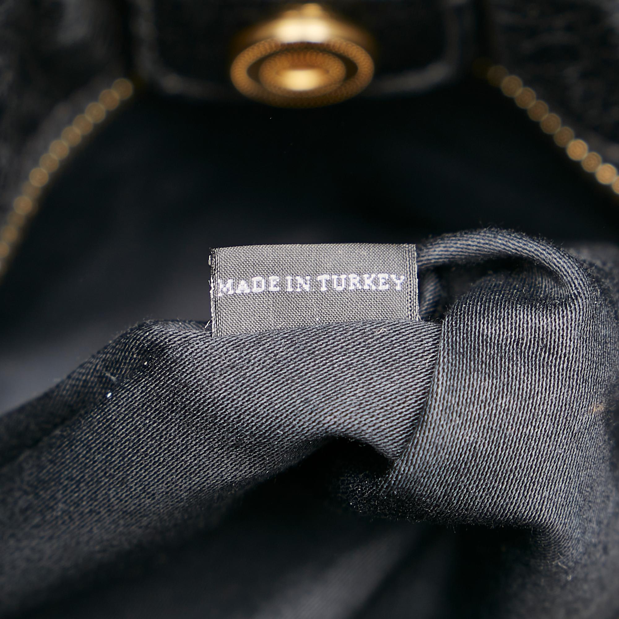 Miu Miu Leather Handbag (SHG-31219)