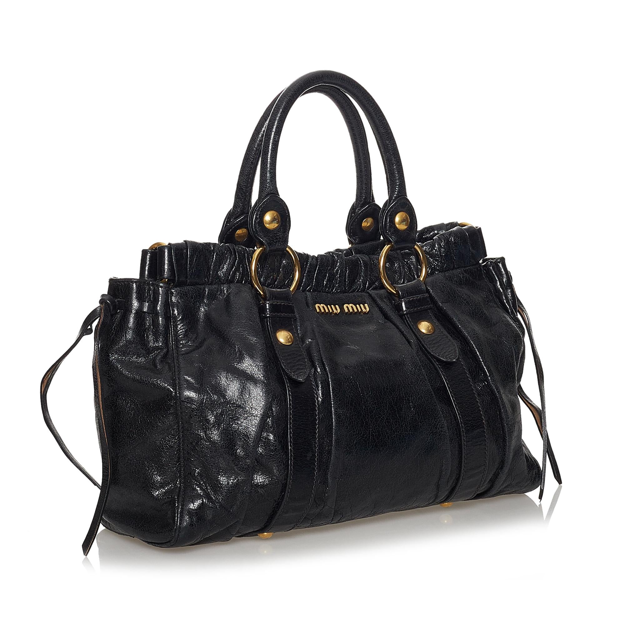 Miu Miu Leather Handbag (SHG-31219)