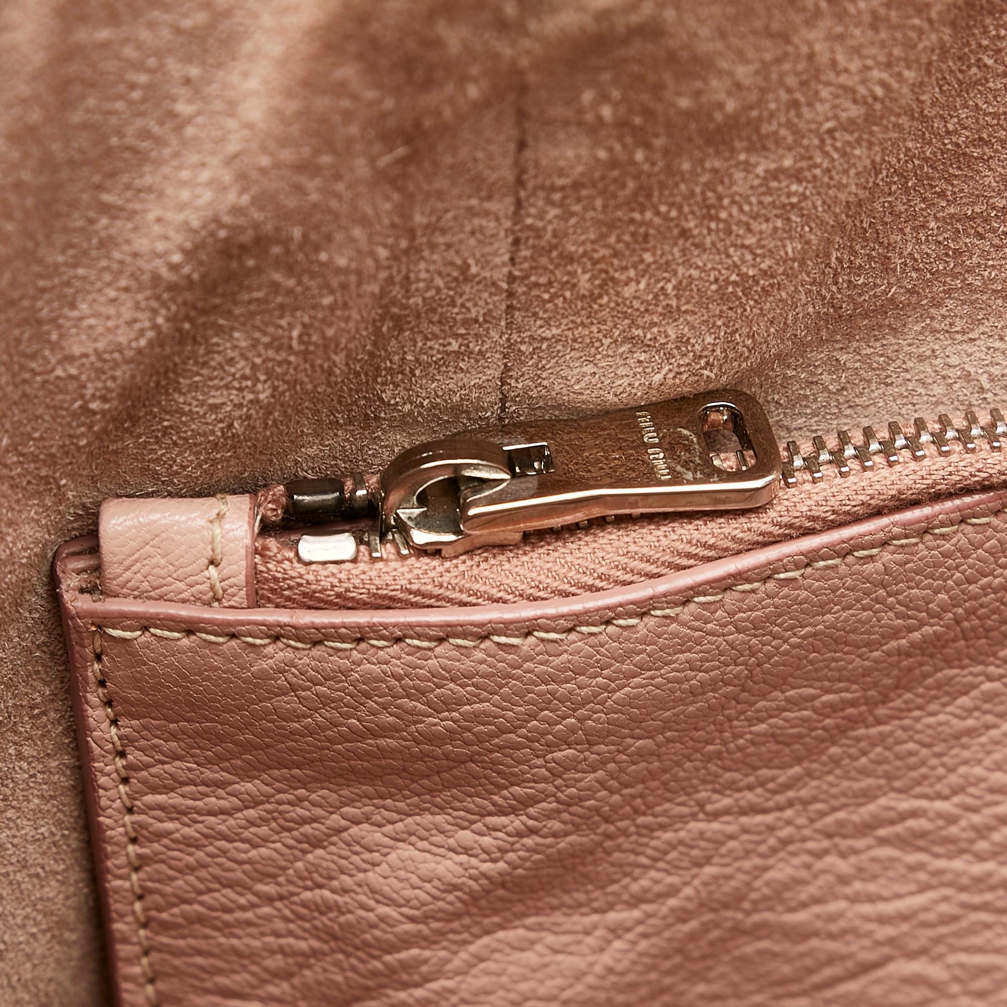 Miu Miu Leather Tote Bag (SHG-27567)