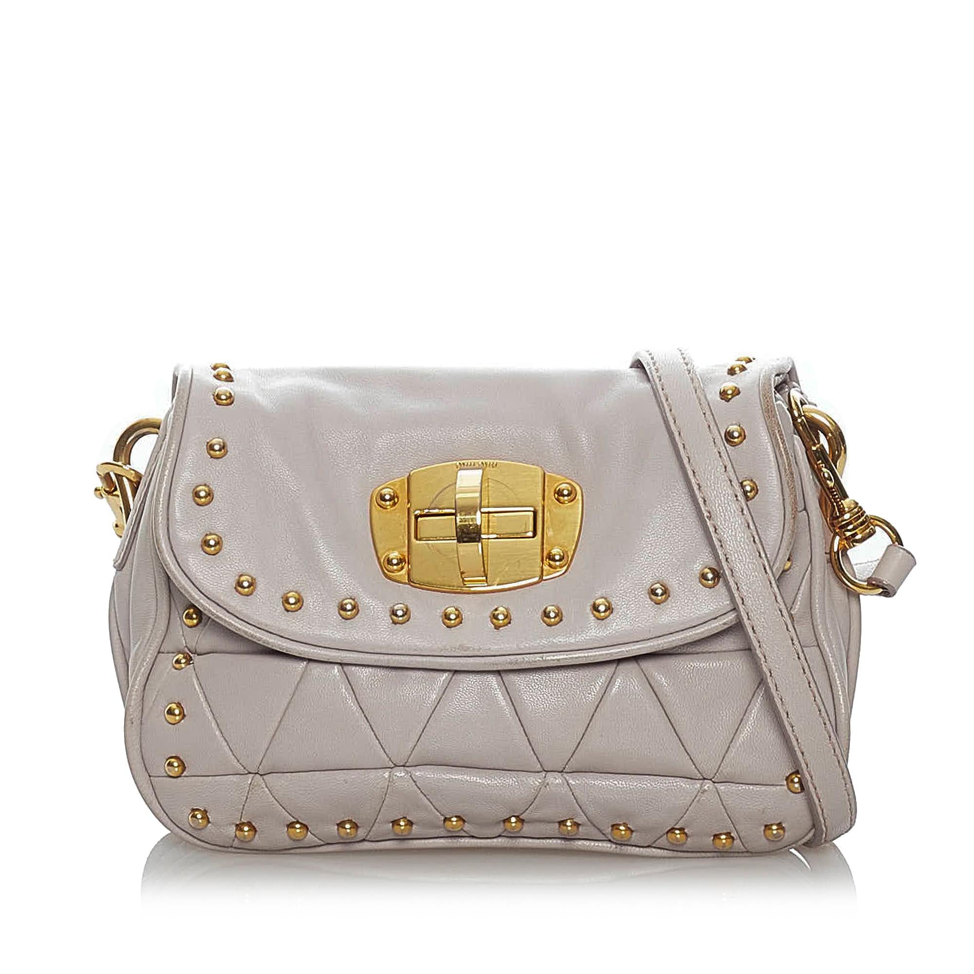 美品 MIU MIU LEATHER STUDDED HAND BAG Miu Miu Studded Leather Crossbody Bag (SHG-30373)