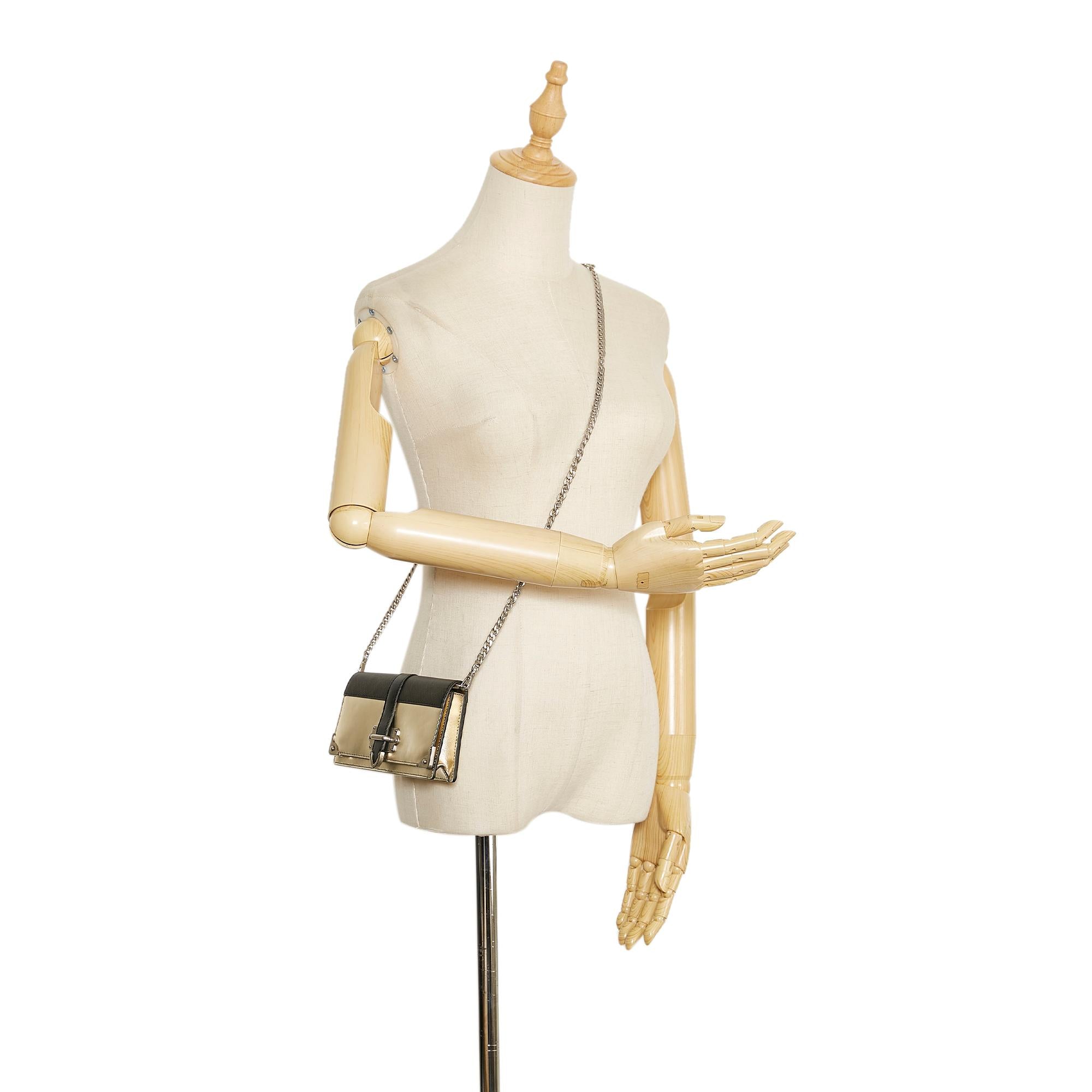 Prada Cahier Wallet On Chain (SHG-lARuKJ)