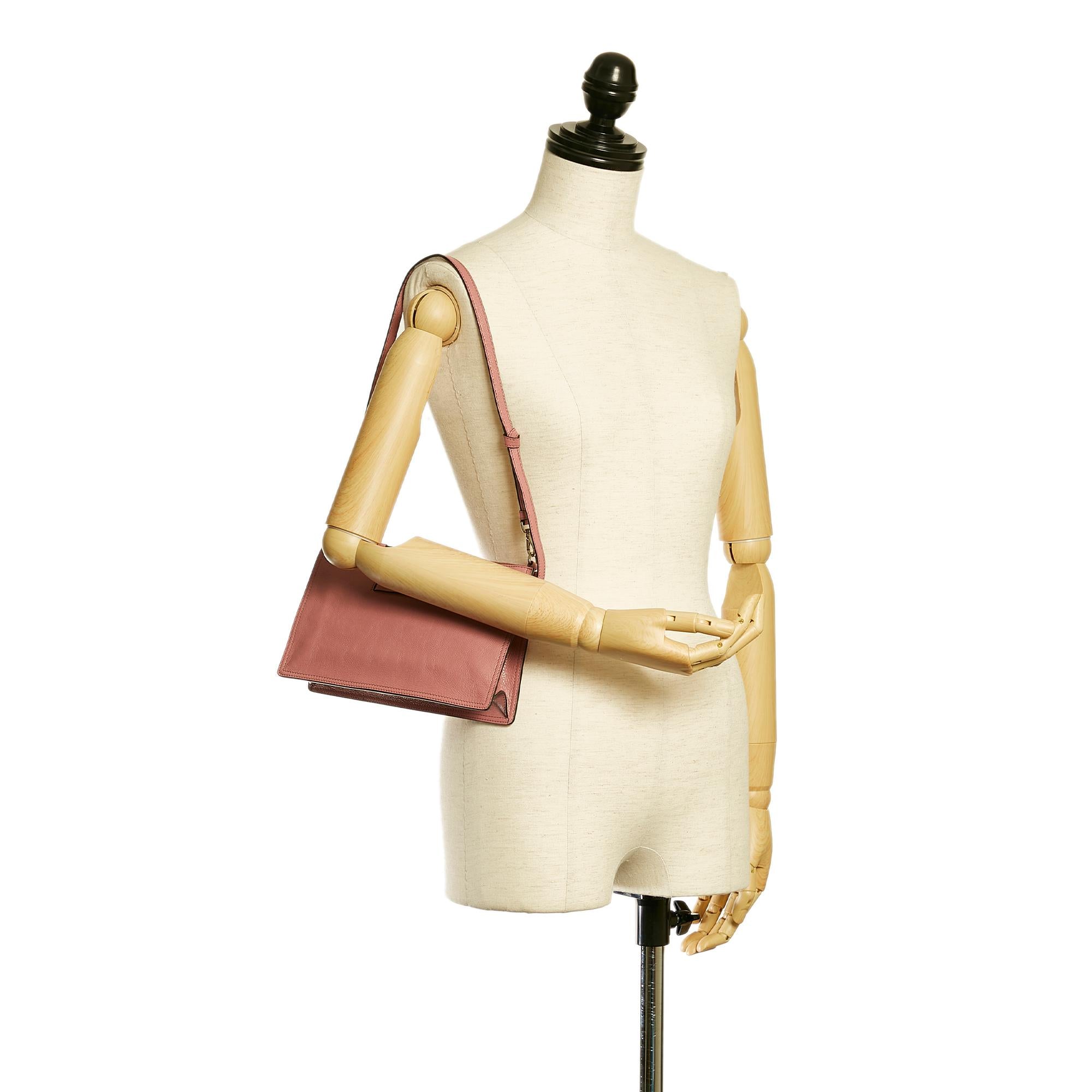 Prada Etiquette Leather Shoulder Bag (SHG-28662)