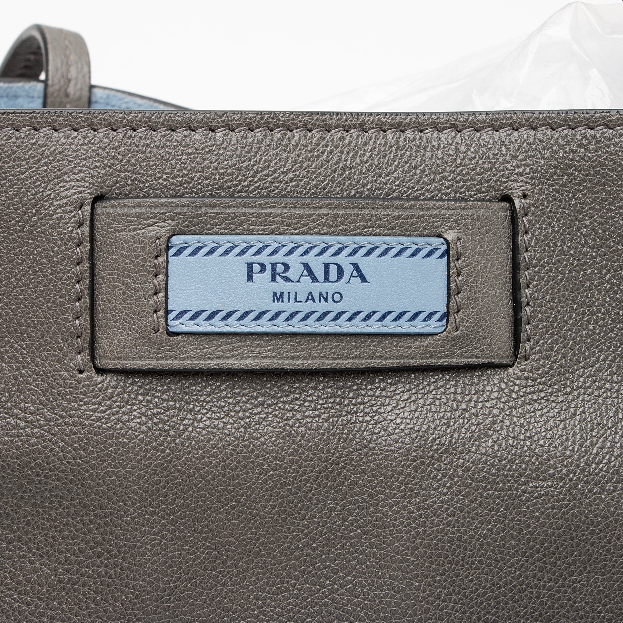 Prada Glace Calf Etiquette Tote (SHF-ylRJkw)