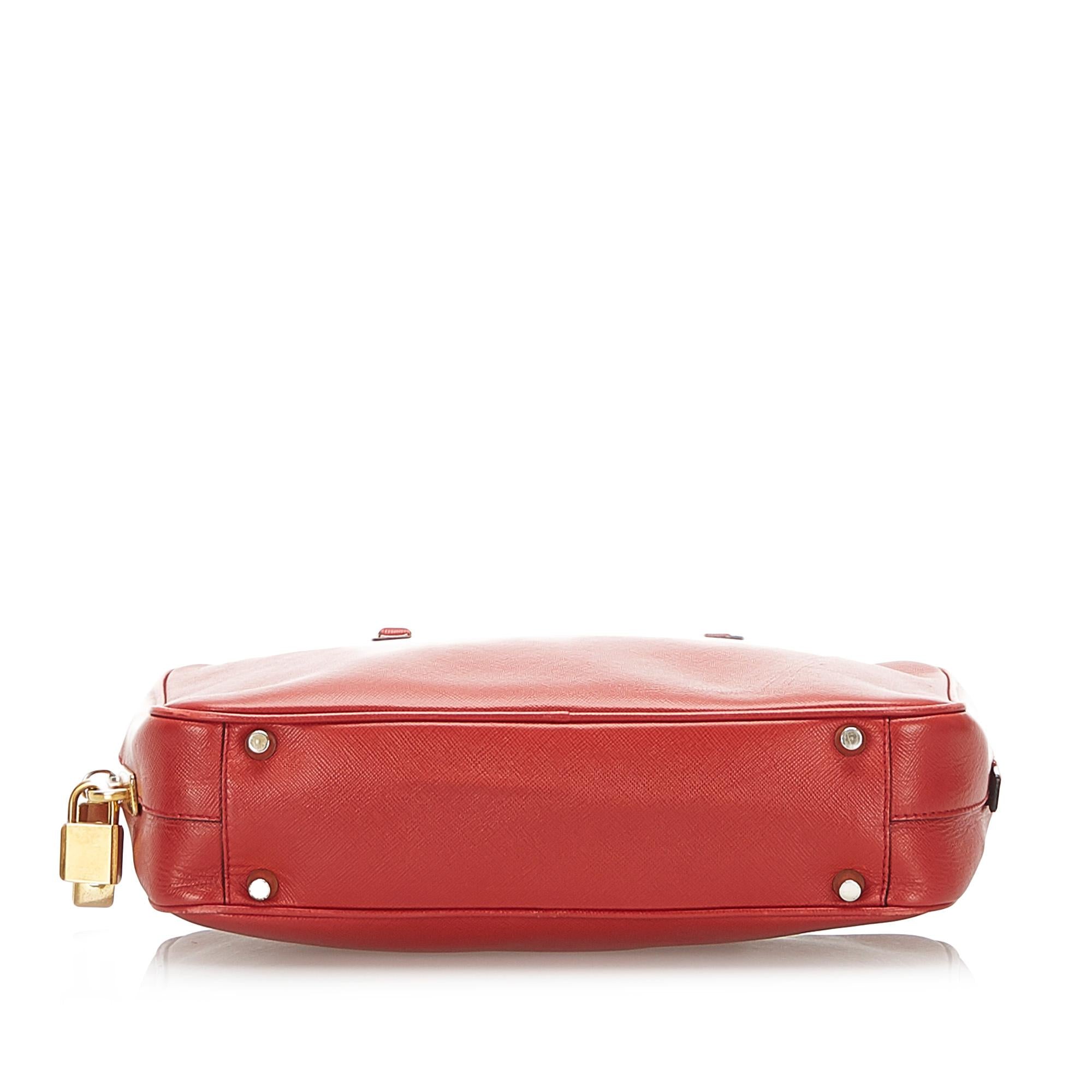 Prada Leather Handbag (SHG-31694)