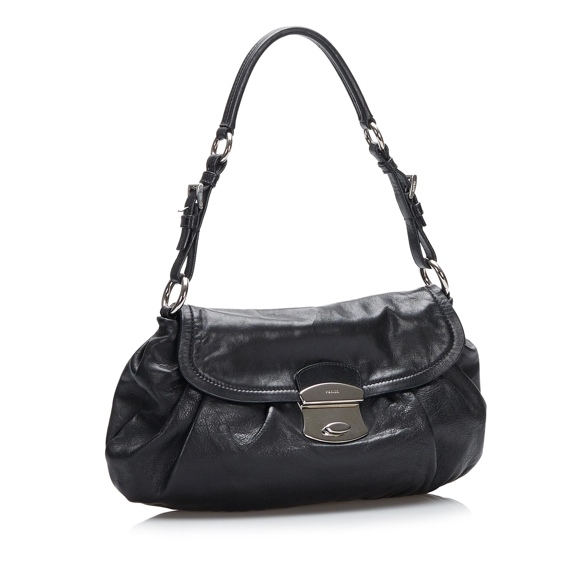 Prada Leather Handbag (SHG-nn7VSS)
