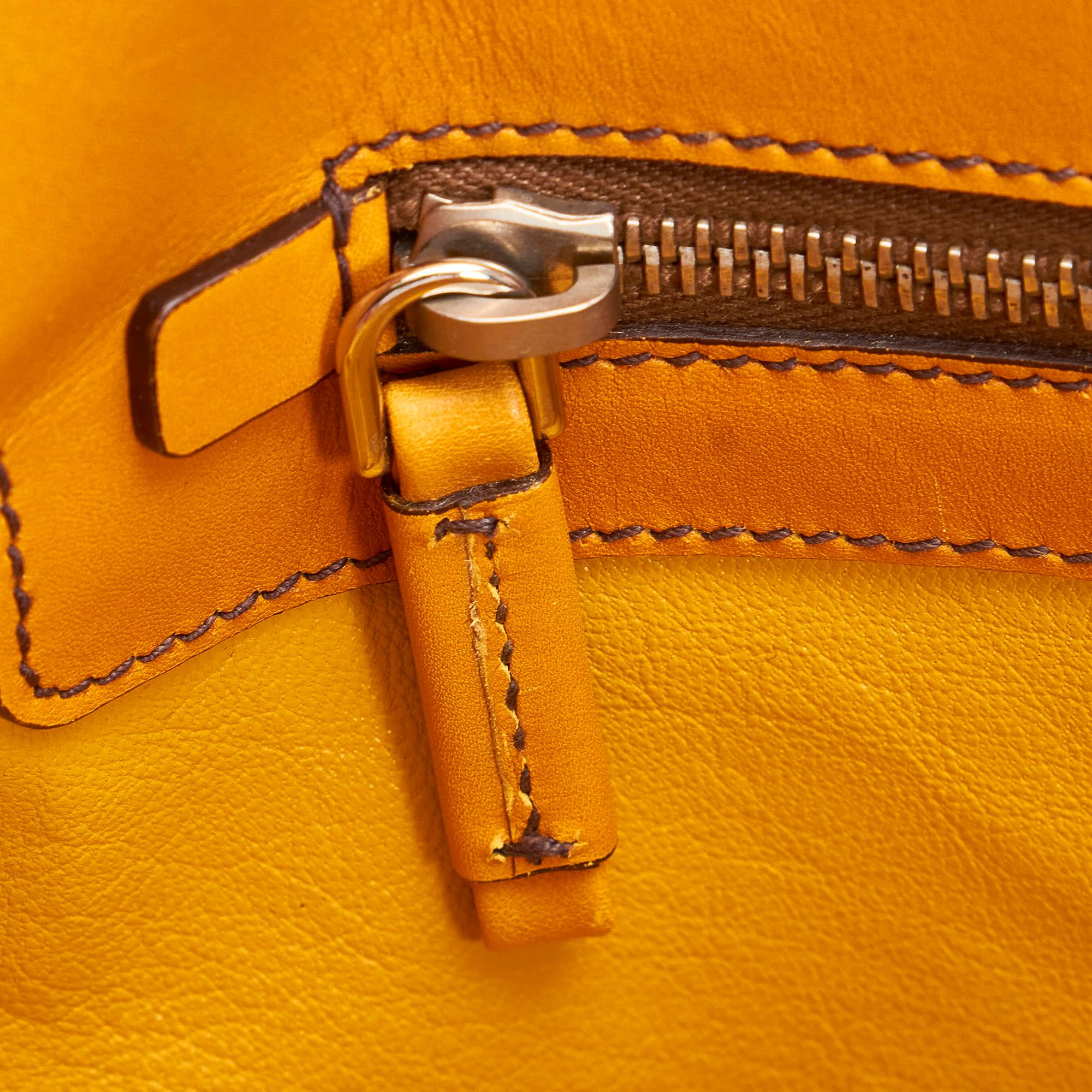 Prada Leather Shoulder Bag (SHG-32701)