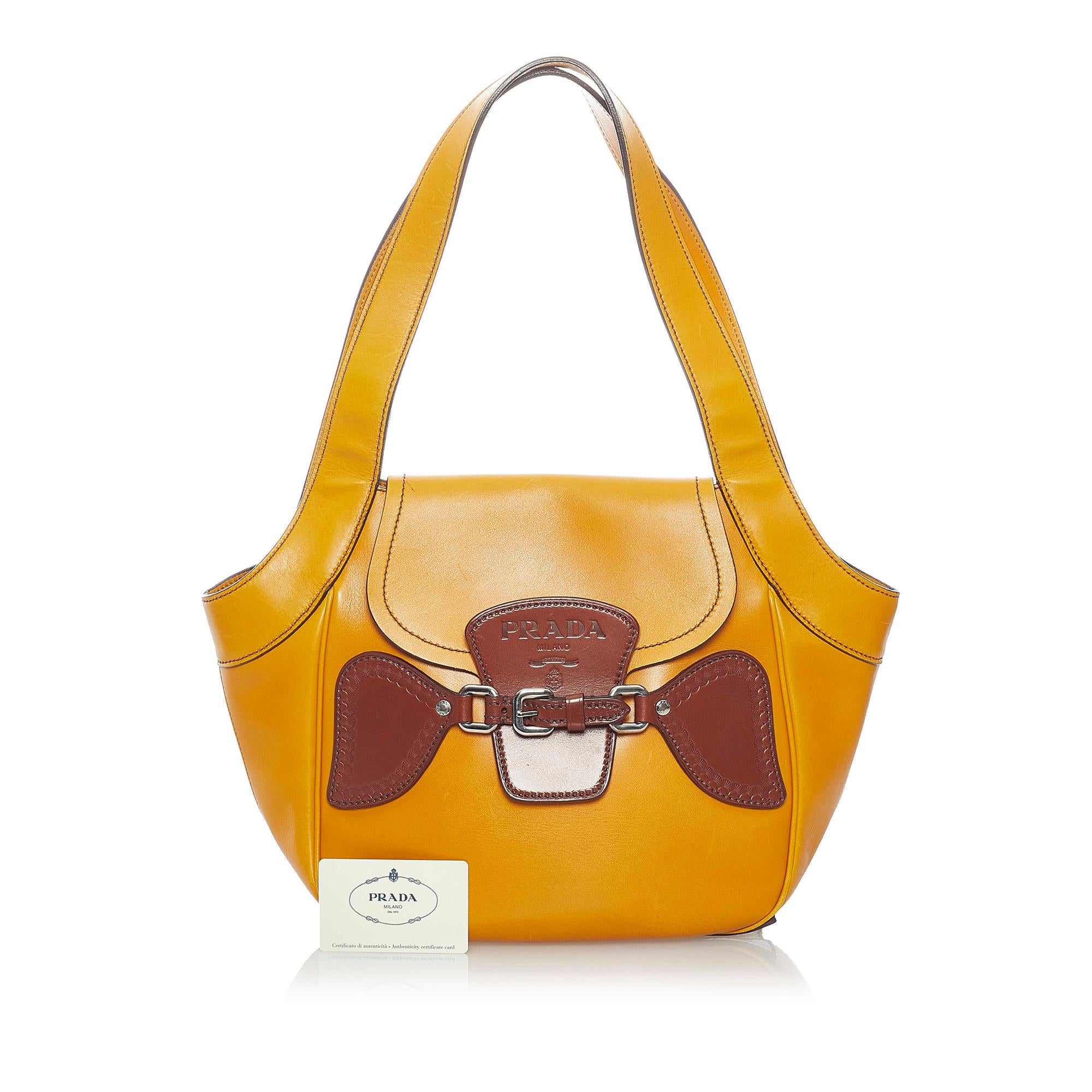 Prada Leather Shoulder Bag (SHG-32701)