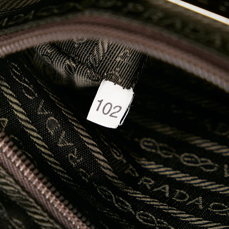Prada Leather Shoulder Bag (SHG-37928)