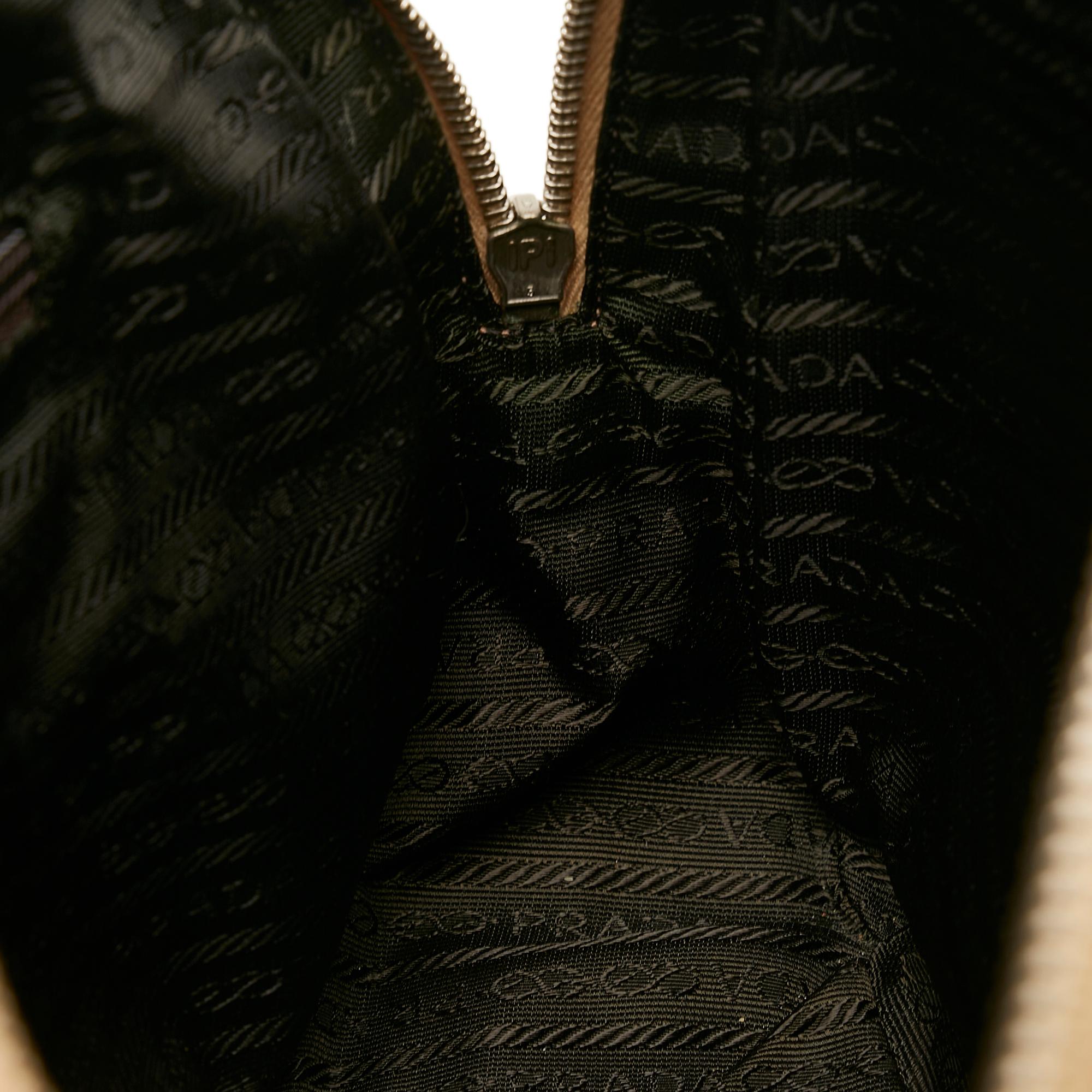 Prada Leather Shoulder Bag (SHG-37928)