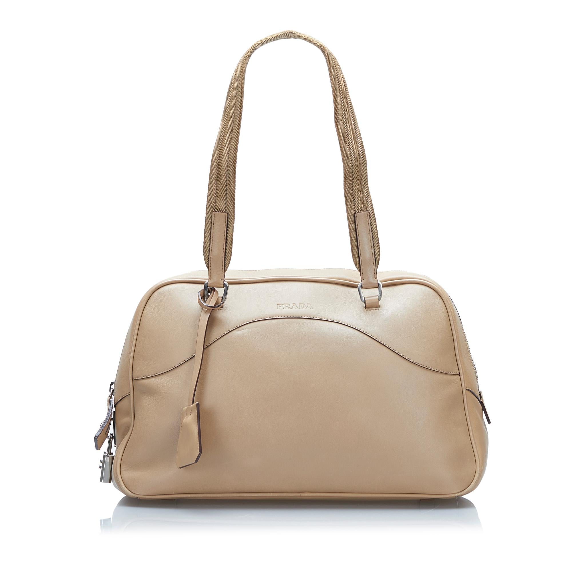 Prada Leather Shoulder Bag (SHG-37928)
