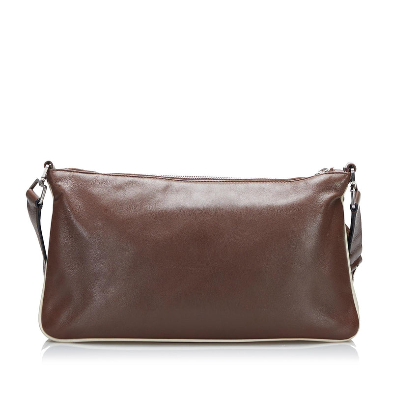 Prada Leather Shoulder bag (SHG-ySalan)