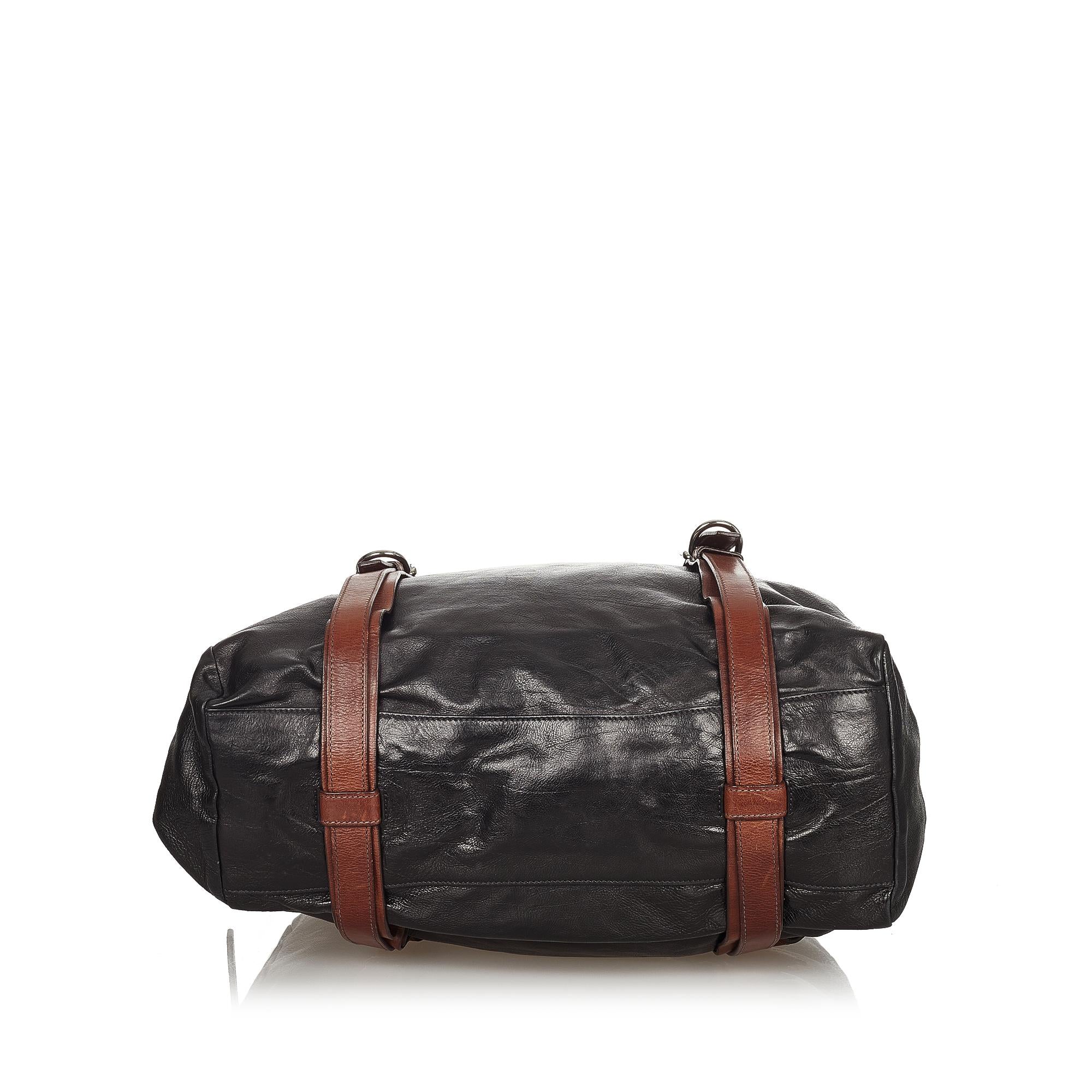 Prada Leather Tote Bag (SHG-32552)