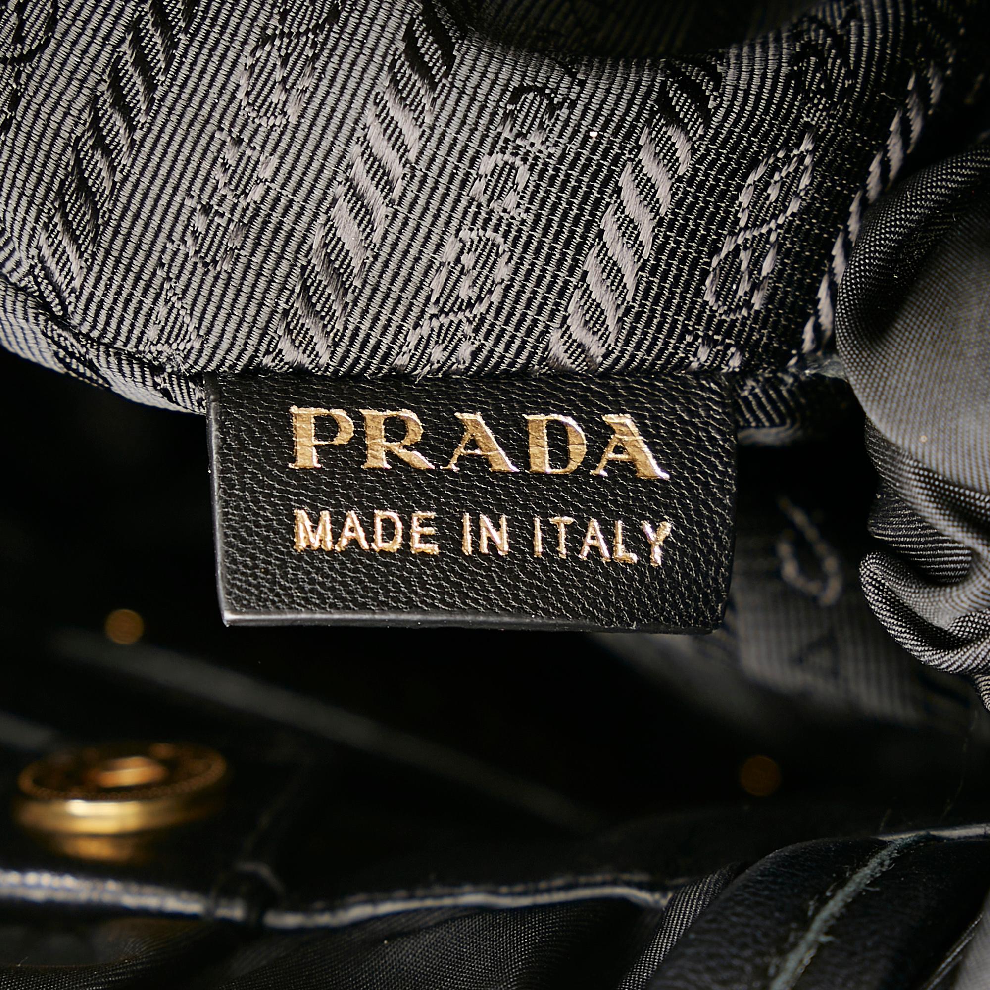 Prada Python Print Bow Tessuto Handbag (SHG-HElyI4)