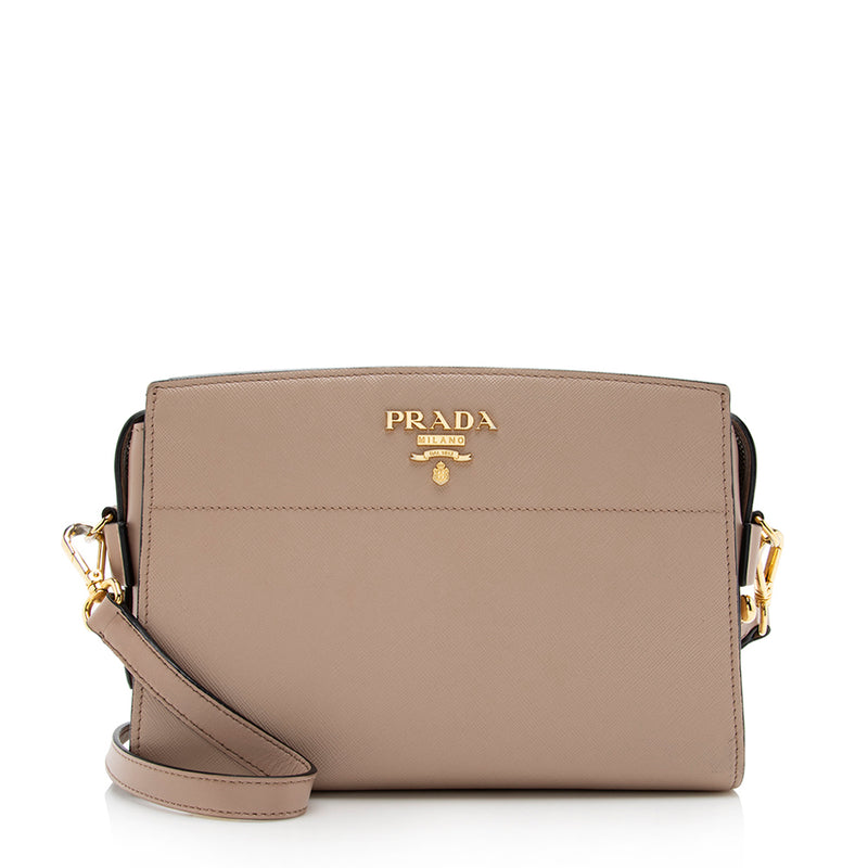 Scarlett Johansson Faces Prada's New Galleria Handbag Campaign – CR Fashion  Book