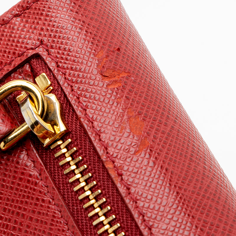 Prada Saffiano Continental Wallet on Chain Bag (SHF-SzvpEr) – LuxeDH
