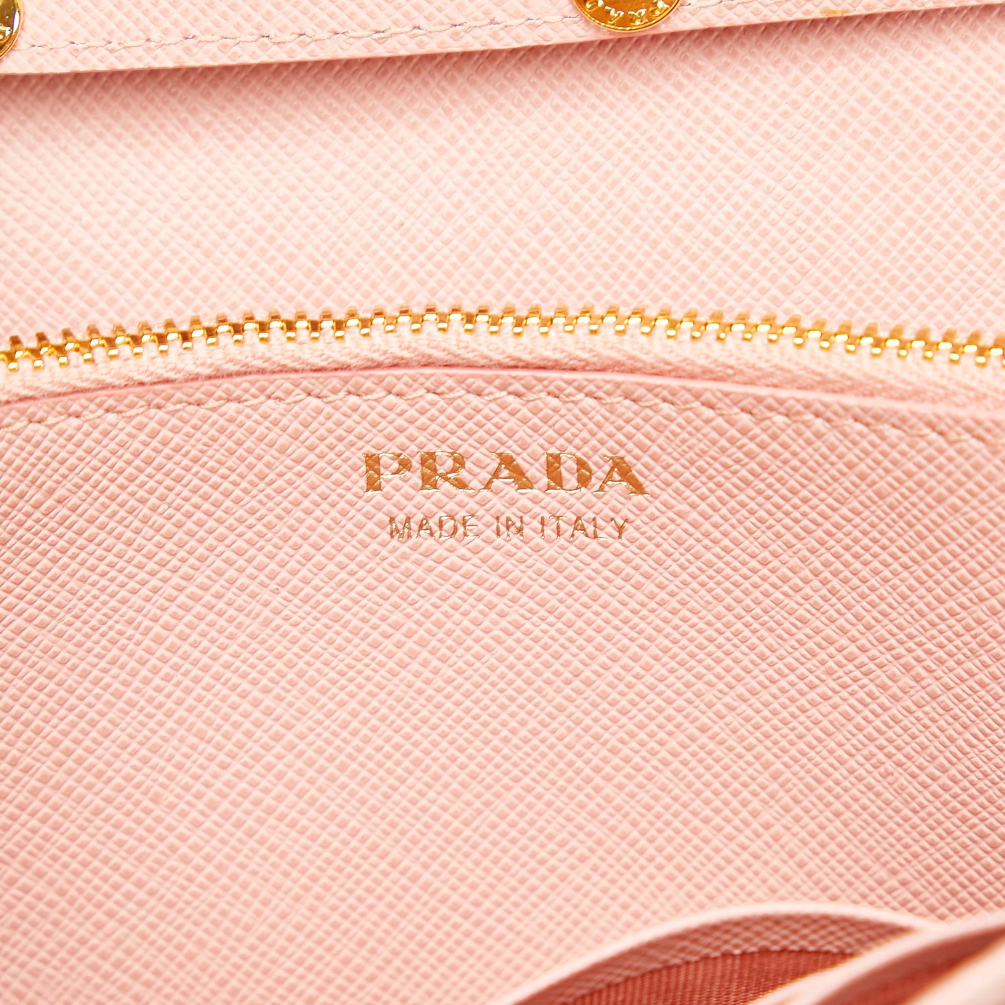 Prada Saffiano Lux Bow Wallet On Strap (SHG-EOnqfP)
