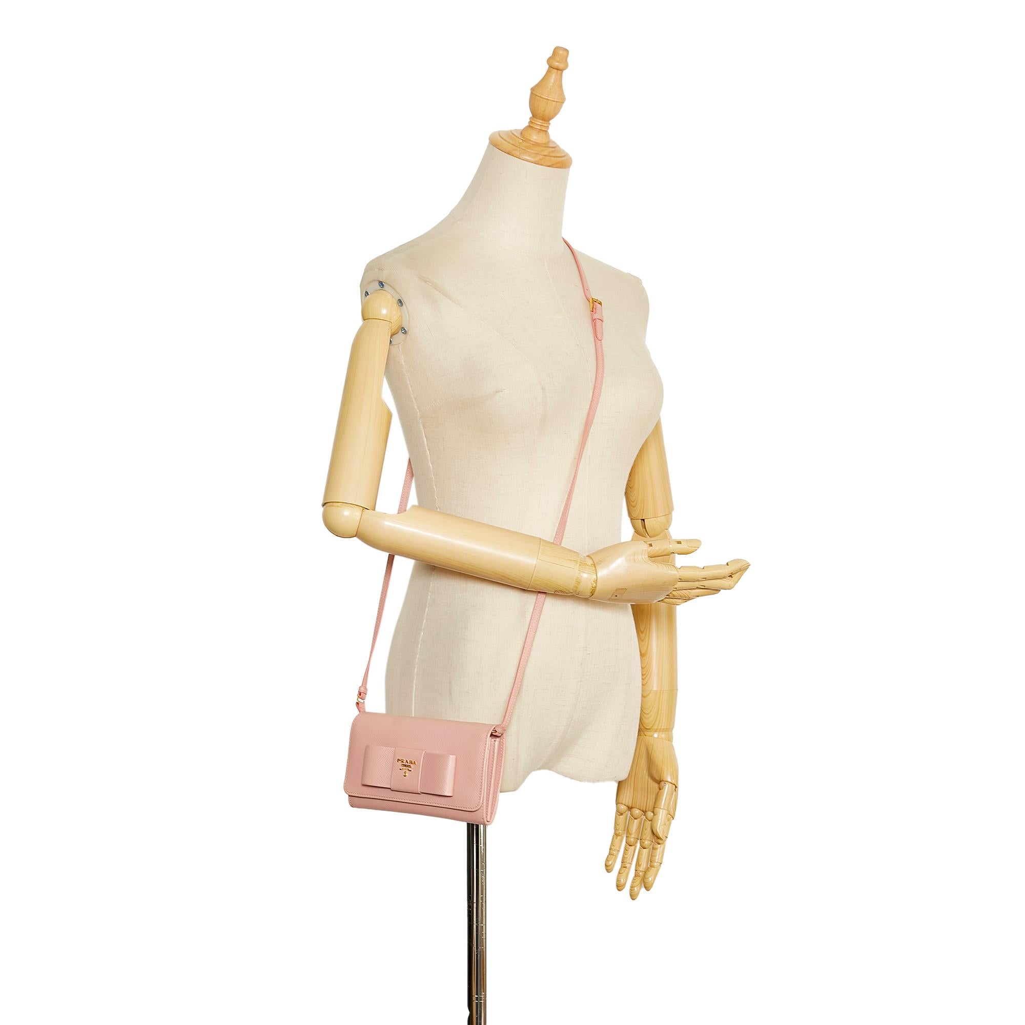 Prada Saffiano Lux Bow Wallet On Strap (SHG-EOnqfP)