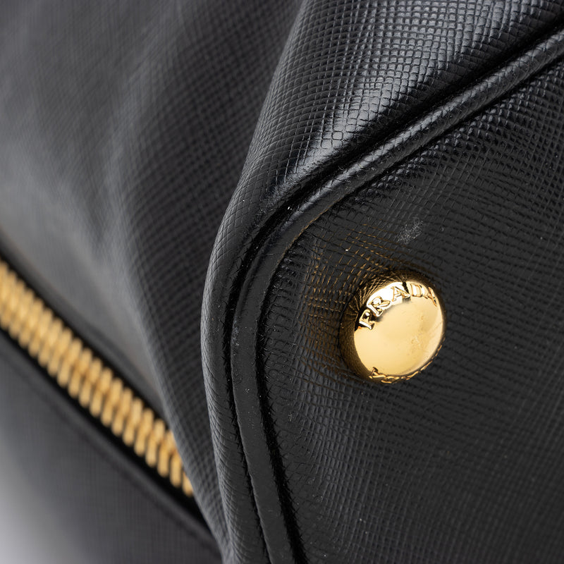 Prada, Bags, Prada Promenade Bag Vernice Saffiano Leather Small  Authenticated