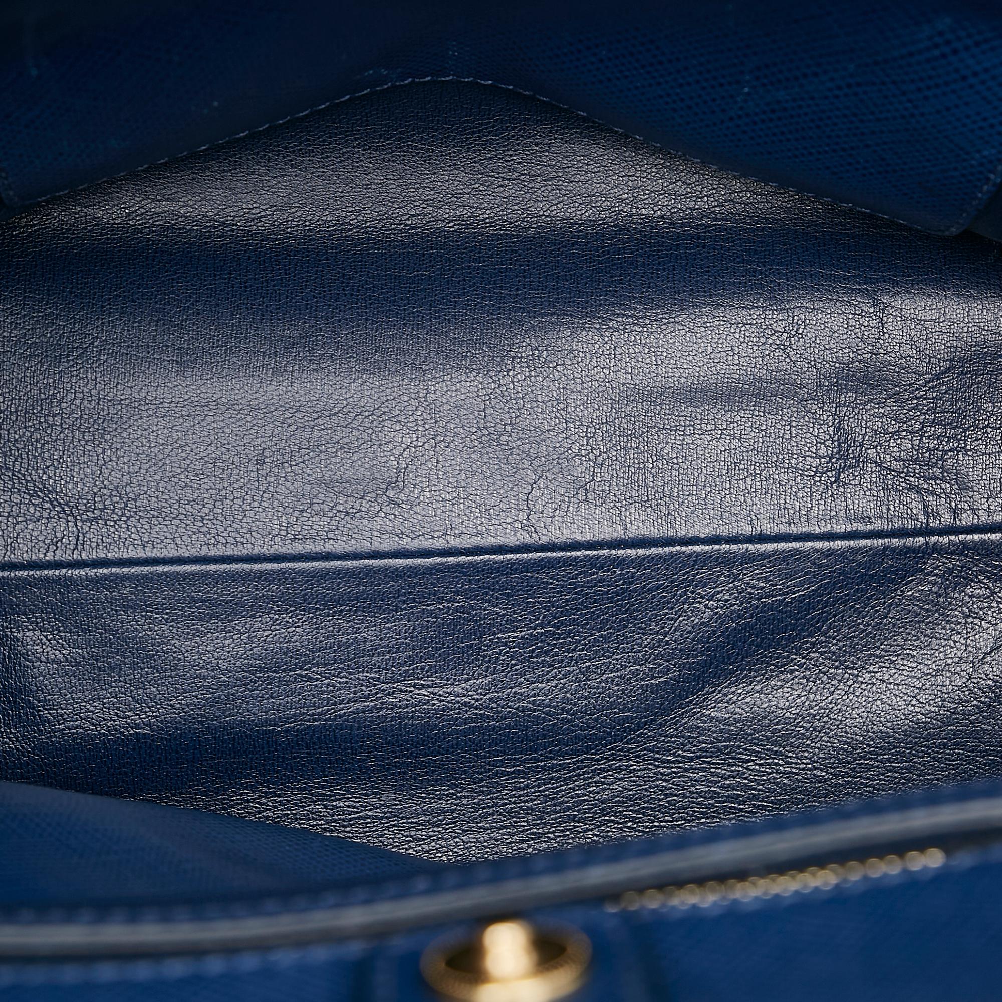 Prada Saffiano Satchel (SHG-25210)