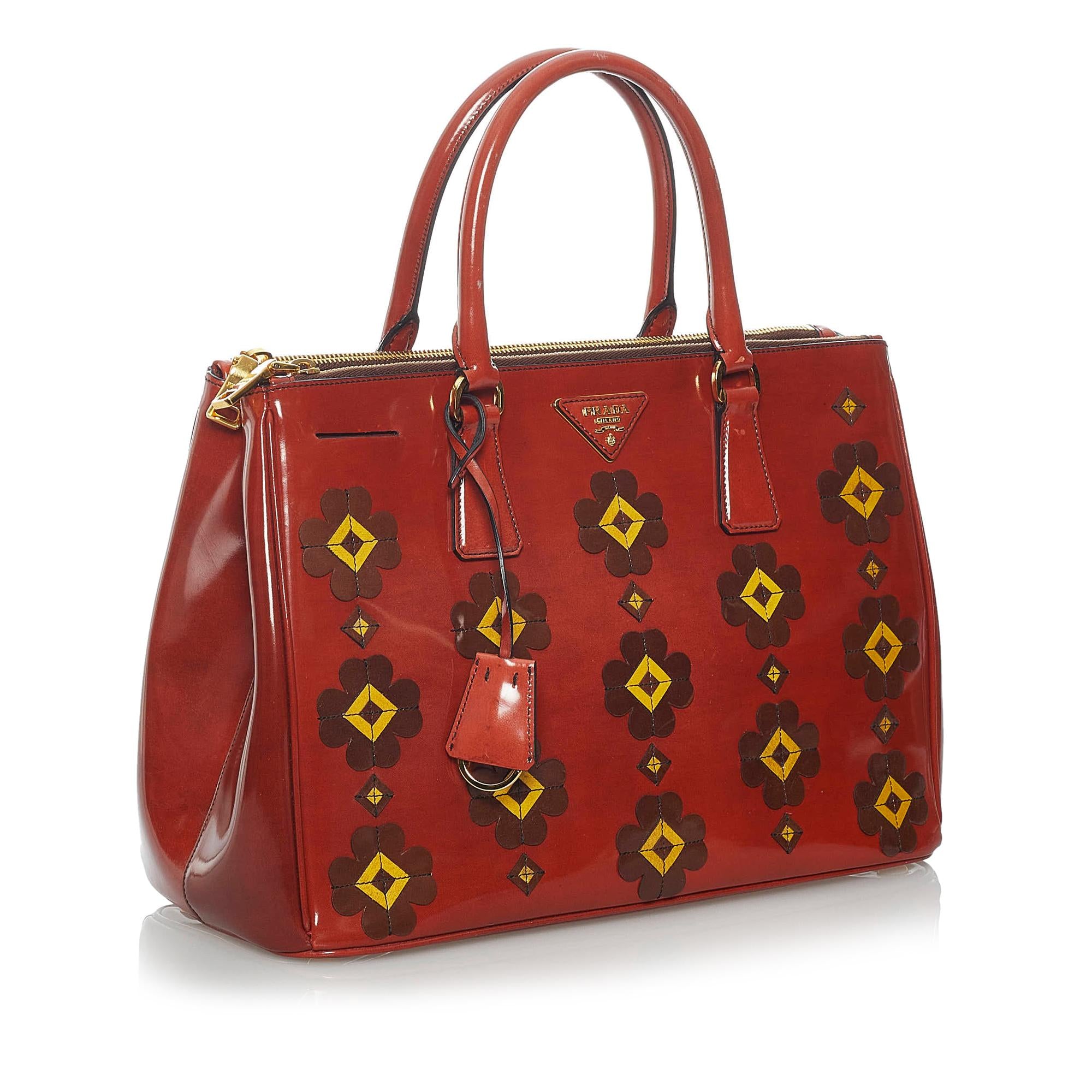 Prada Spazzolato Flowers Galleria (SHG-29487)