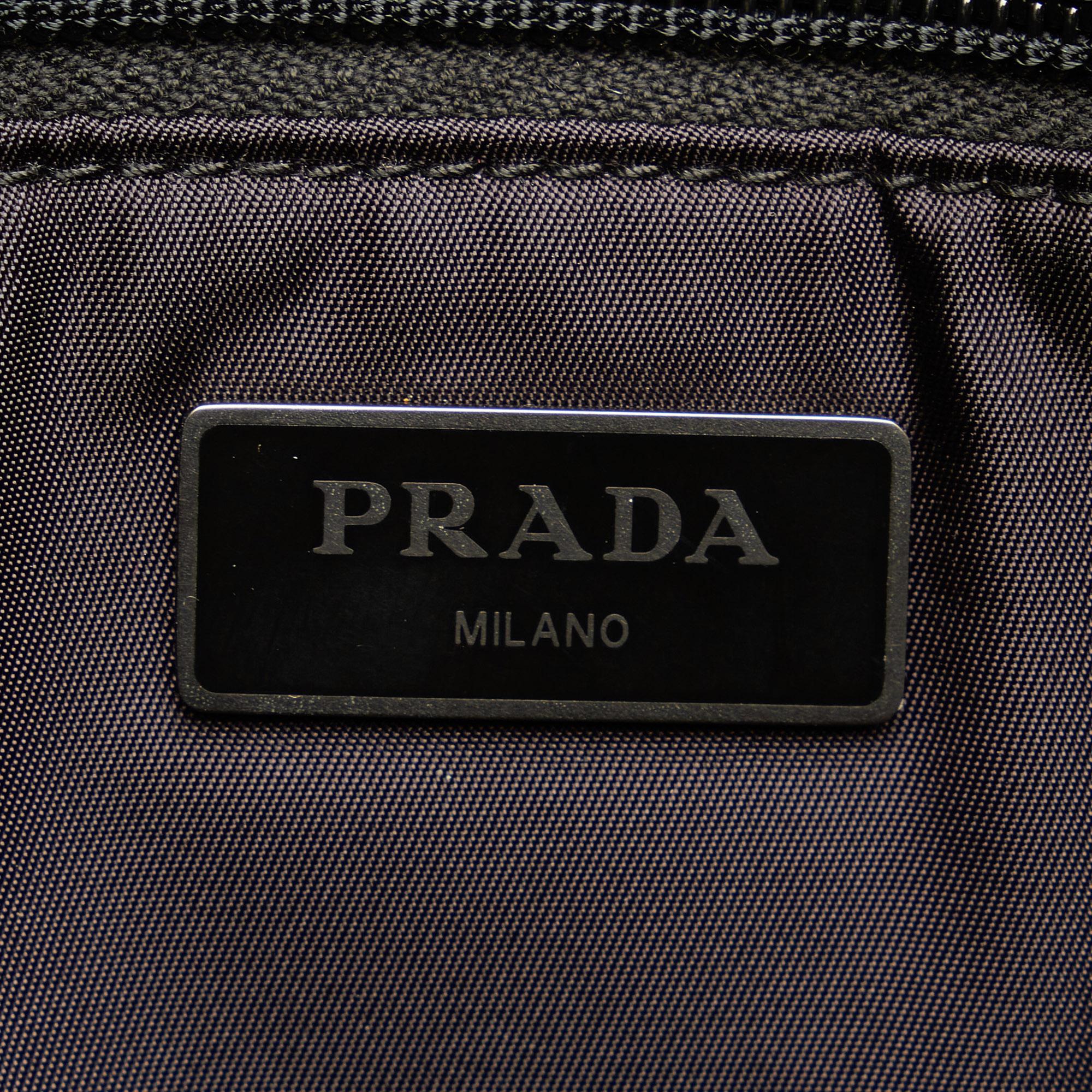 Prada Tessuto Concept Messenger Bag (SHG-11OYf8)
