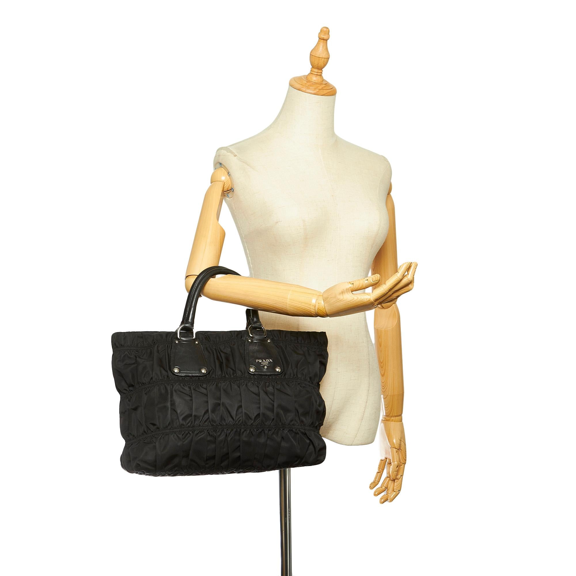 Prada Tessuto Gaufre Tote Bag (SHG-18590)