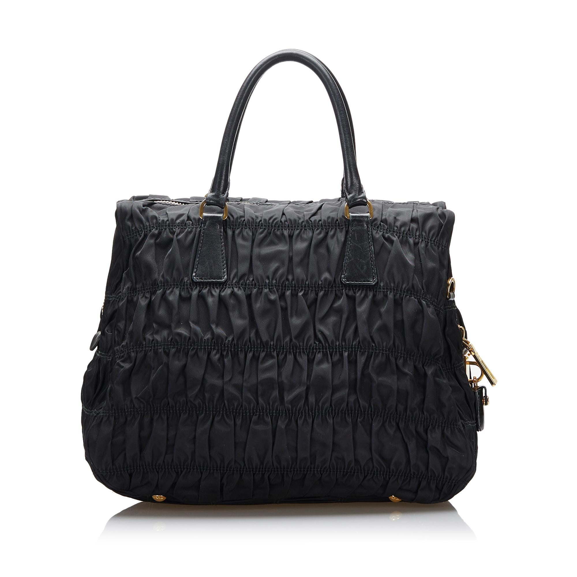 バッグ SALE PRADA TESSUTO GAUFRE Prada Black Gaufre Tessuto Nylon and Leather Shopping Tote Bag