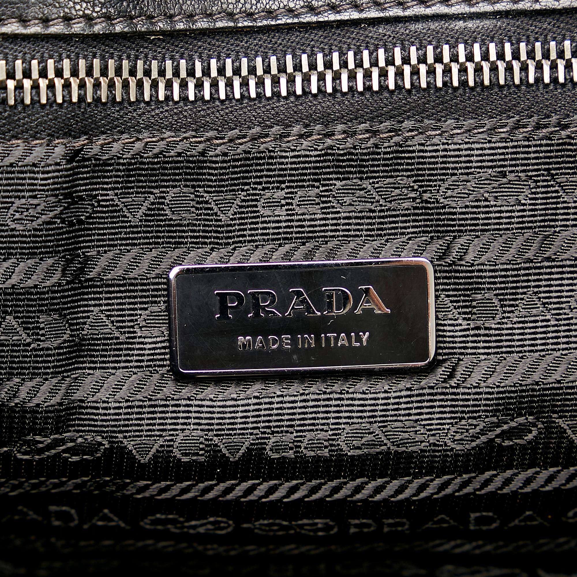 Prada Tessuto Gaufre Tote (SHG-GeEzlG)