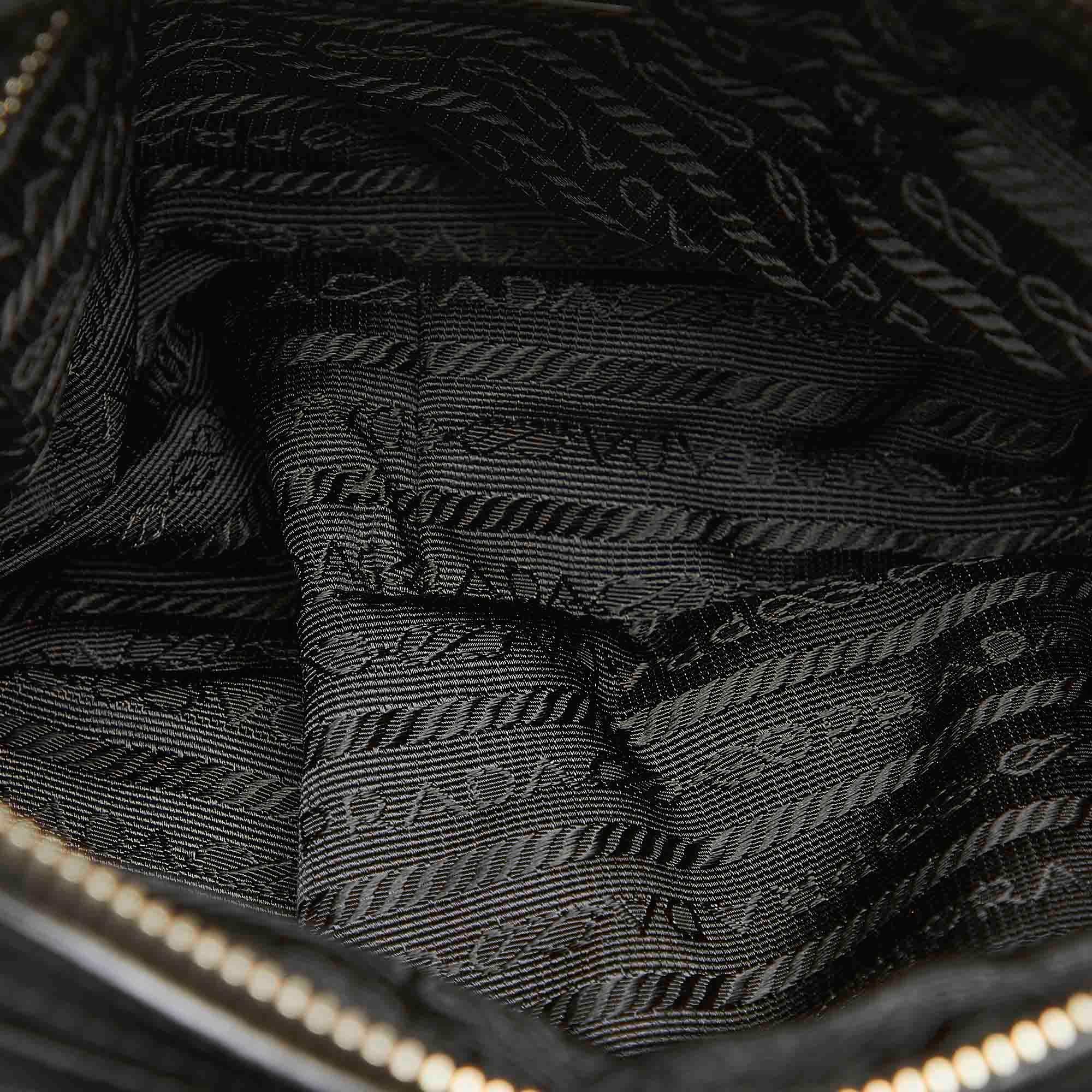 Prada Tessuto Shoulder Bag (SHG-31663)