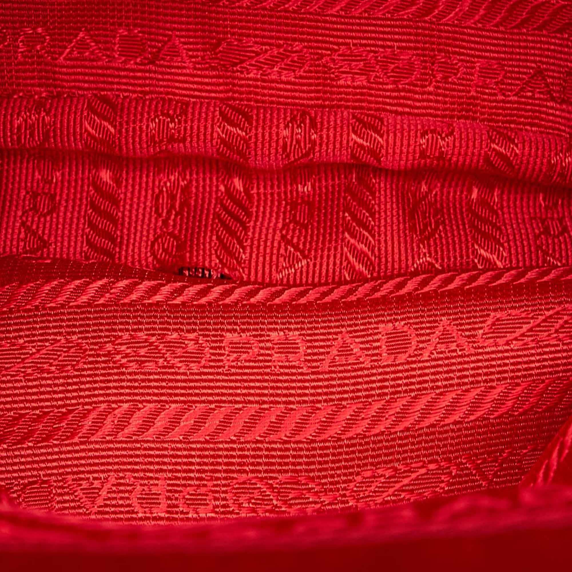 Prada Tessuto Shoulder Bag (SHG-32172)