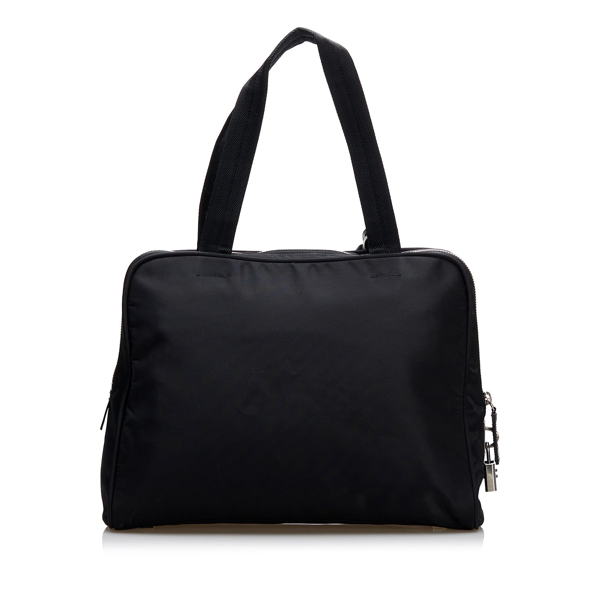 Prada Tessuto Shoulder Bag (SHG-KVLfZd)