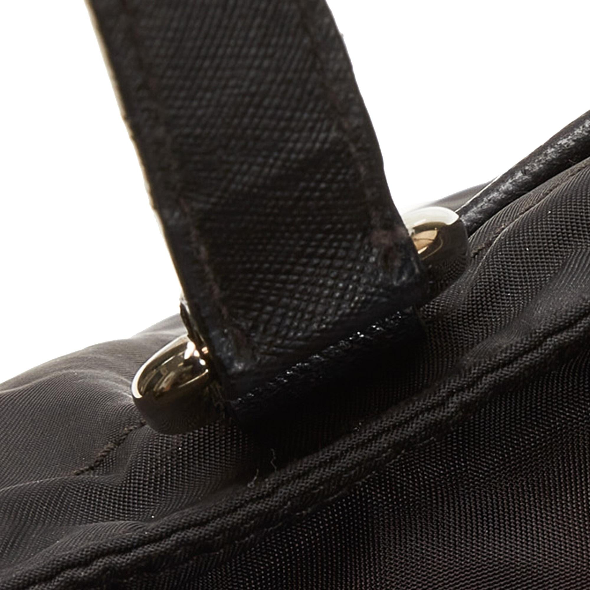 Prada Tessuto Shoulder Bag (SHG-LsLJnQ)