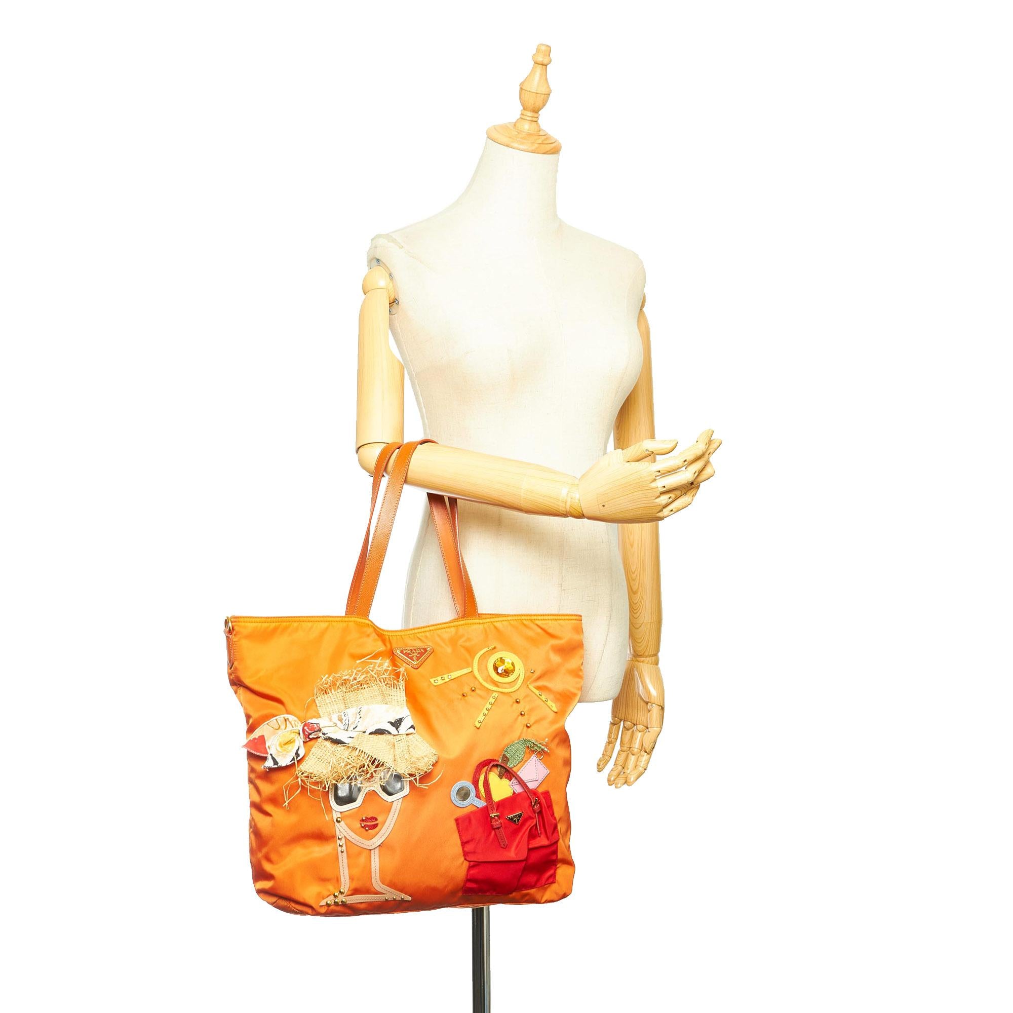 Prada Tessuto Tote Bag (SHG-19353)
