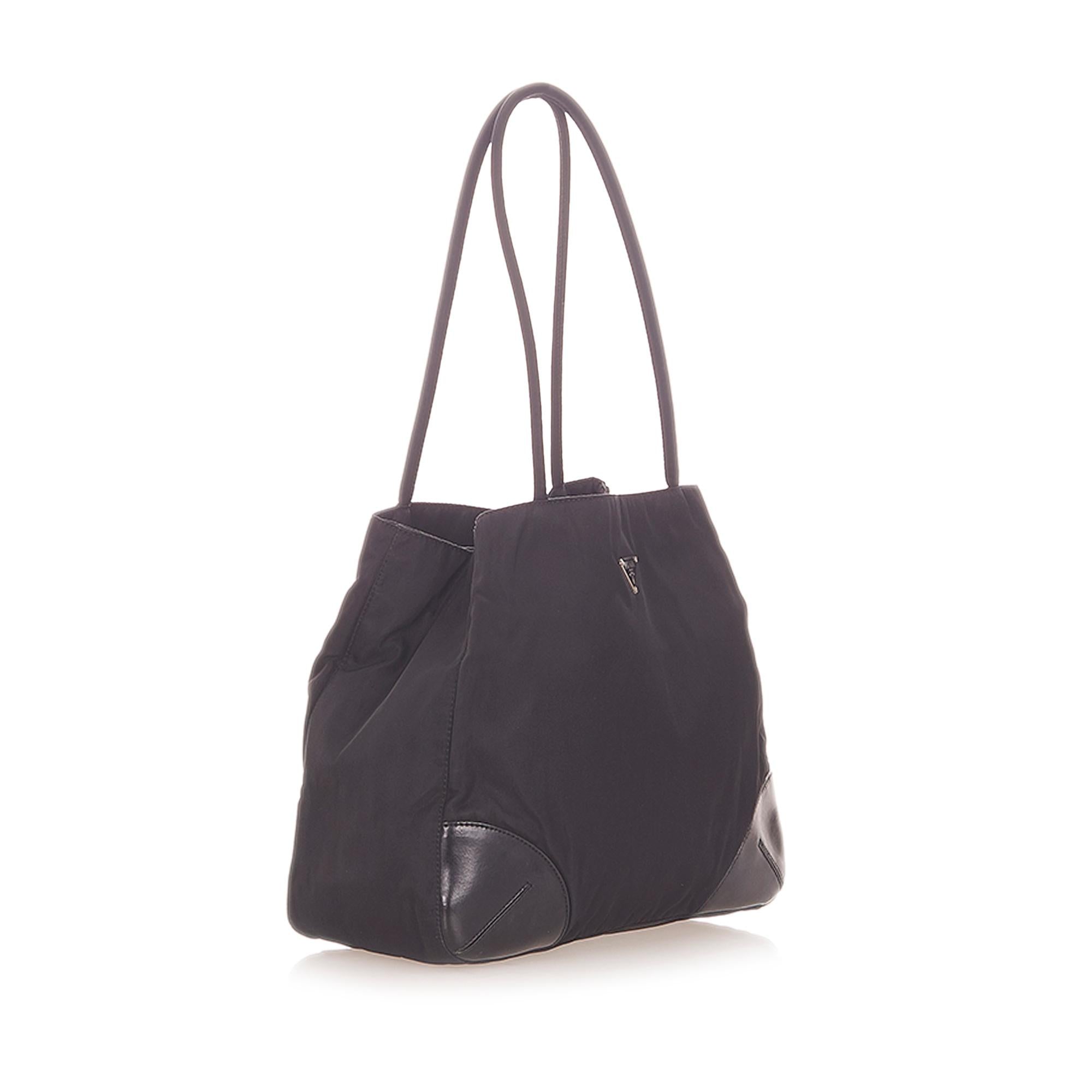 Prada Tessuto Tote Bag (SHG-31501)