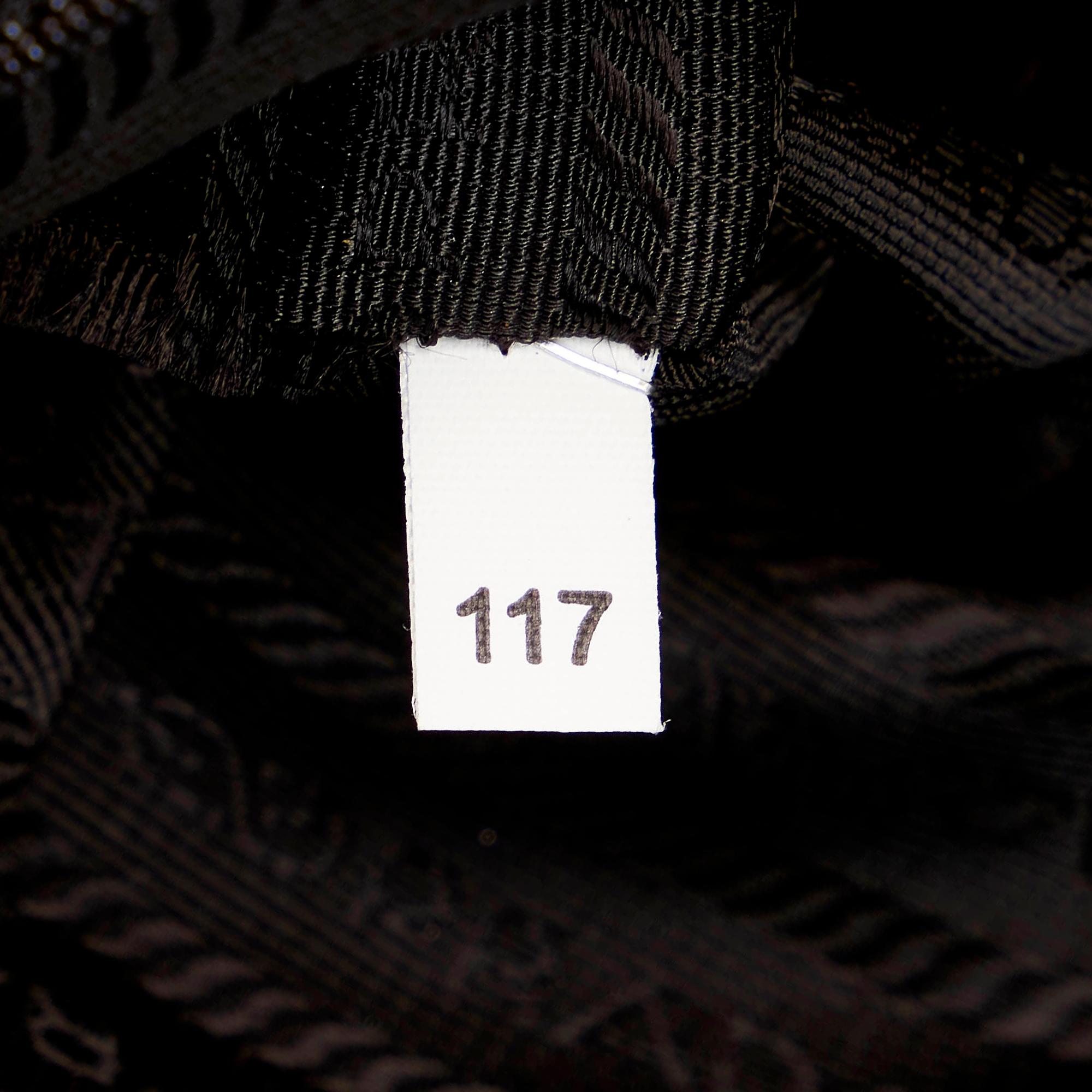 Prada Tessuto Tote Bag (SHG-27733)
