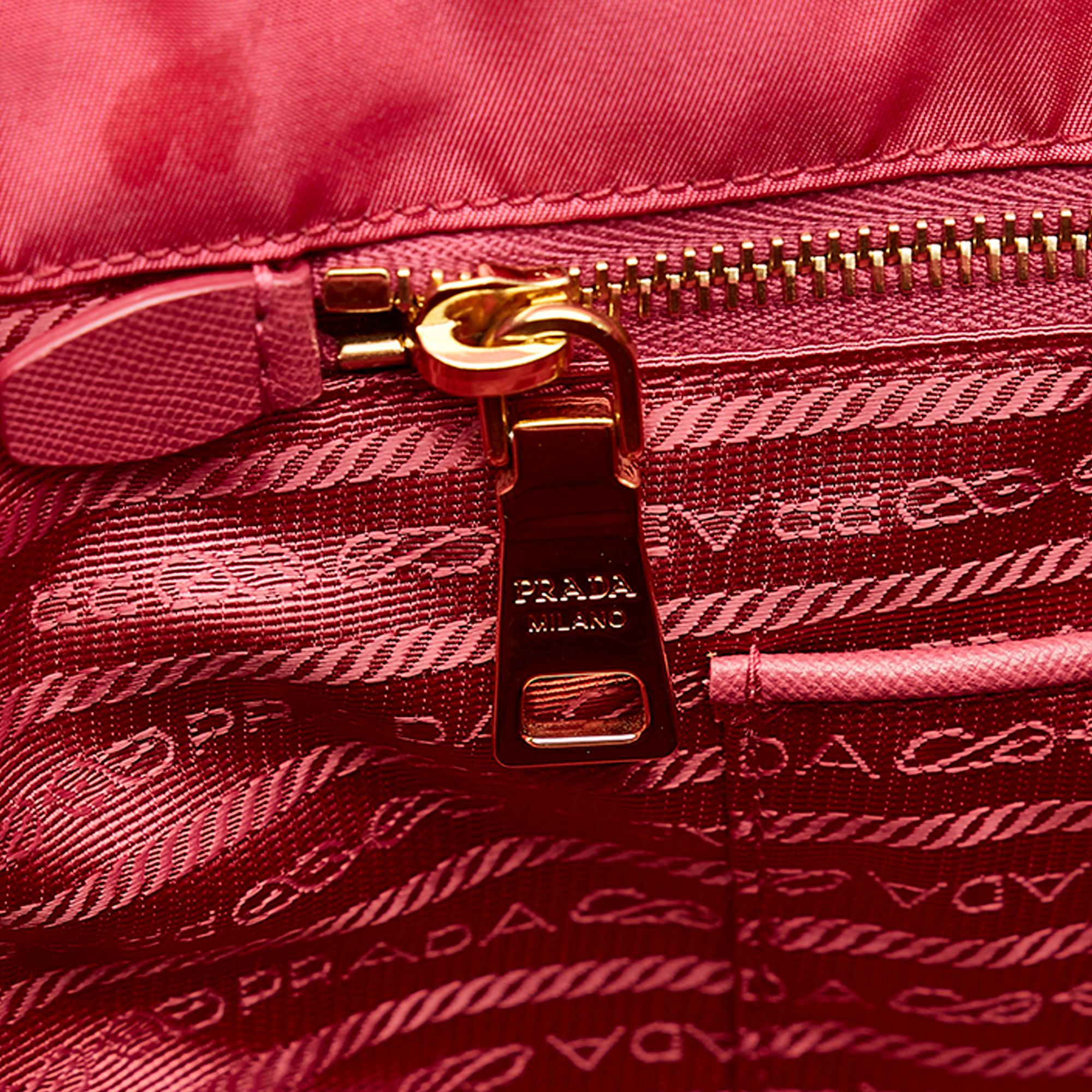 Prada Tessuto Tote Bag (SHG-34779)