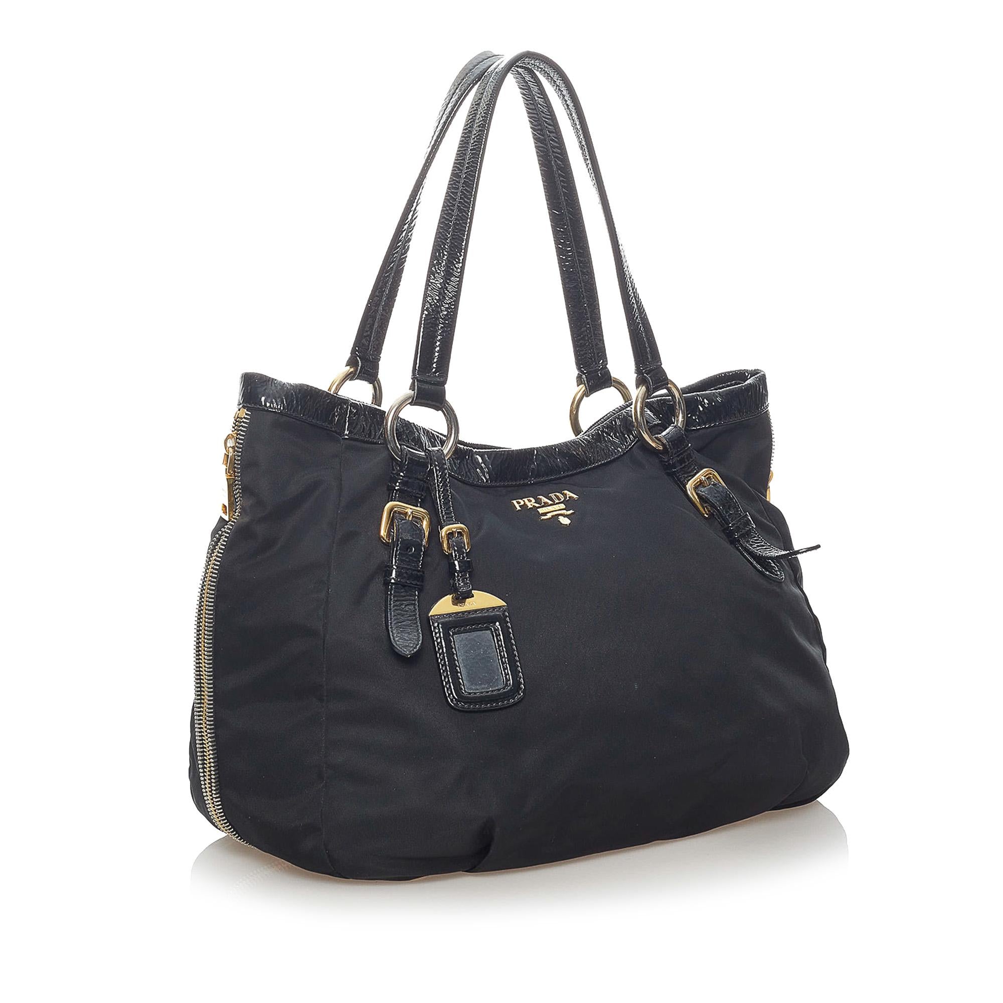 Prada Tessuto Tote Bag (SHG-36111)