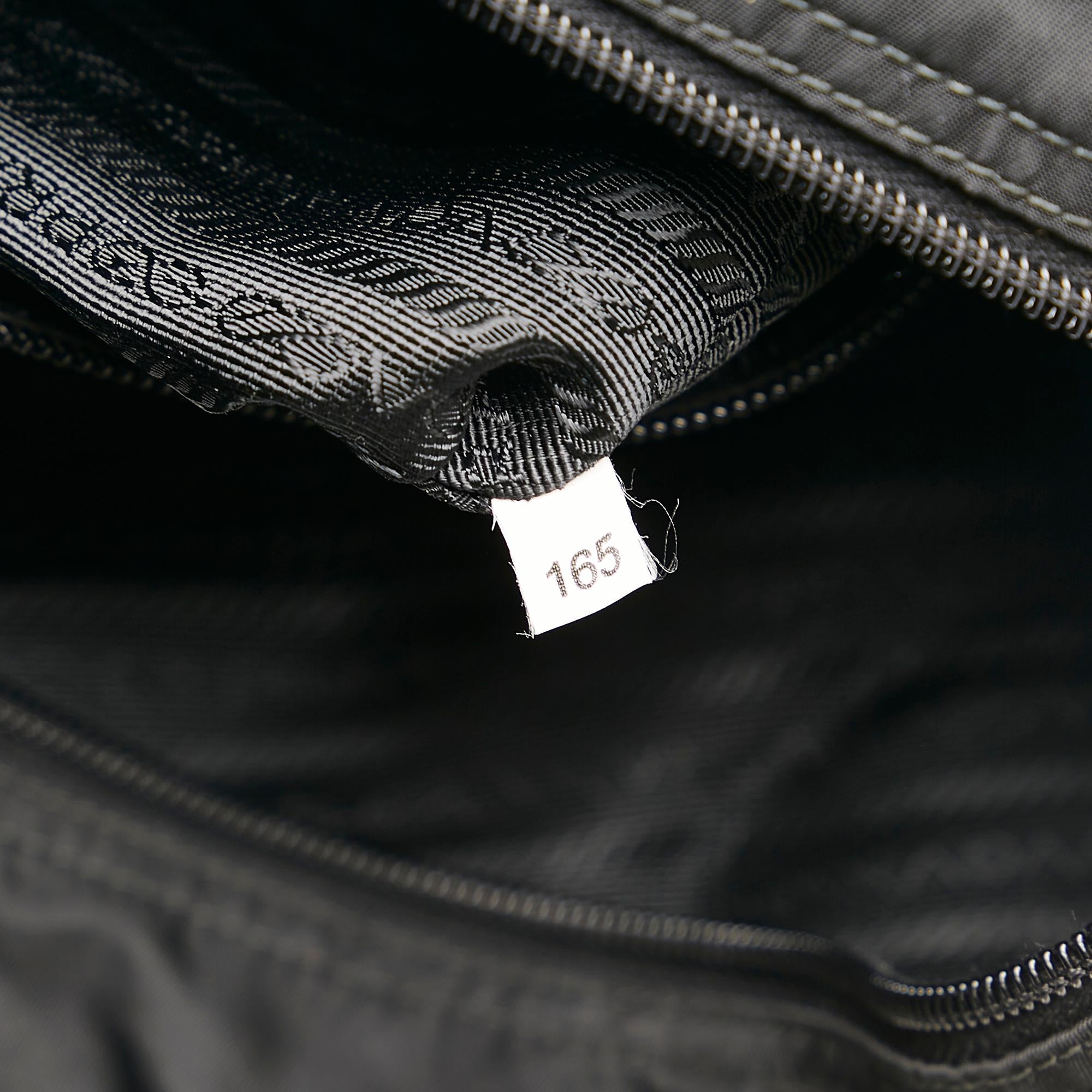 Prada Tessuto Tote Bag (SHG-CGKYiq)