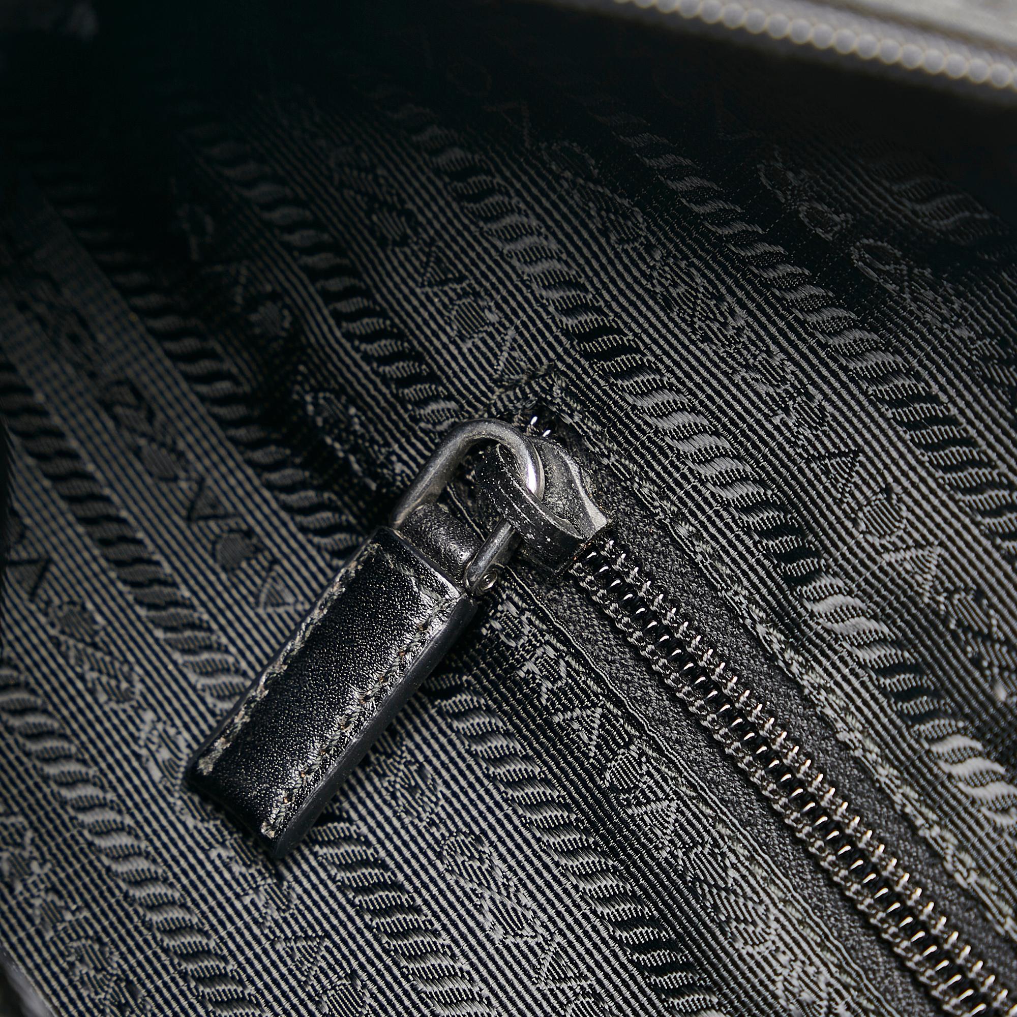 Prada Tessuto Tote Bag (SHG-CGKYiq)