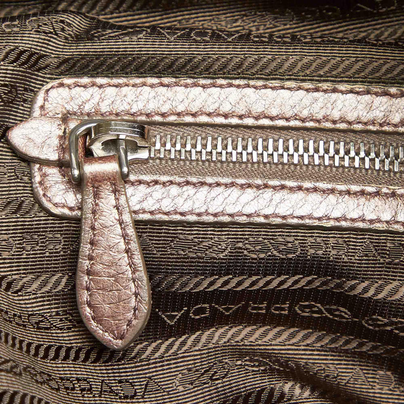 Prada Vitello Daino Handbag (SHG-17695)