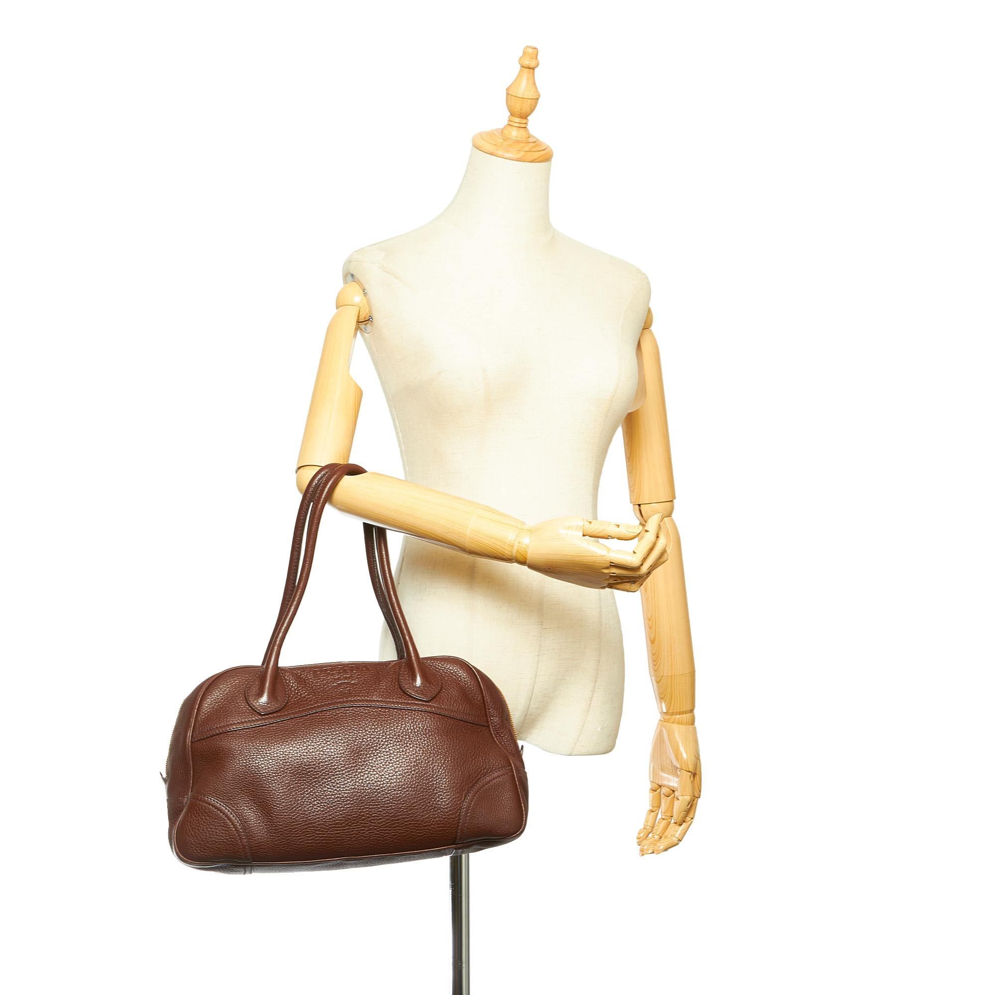 Prada Vitello Daino Handbag (SHG-31693)