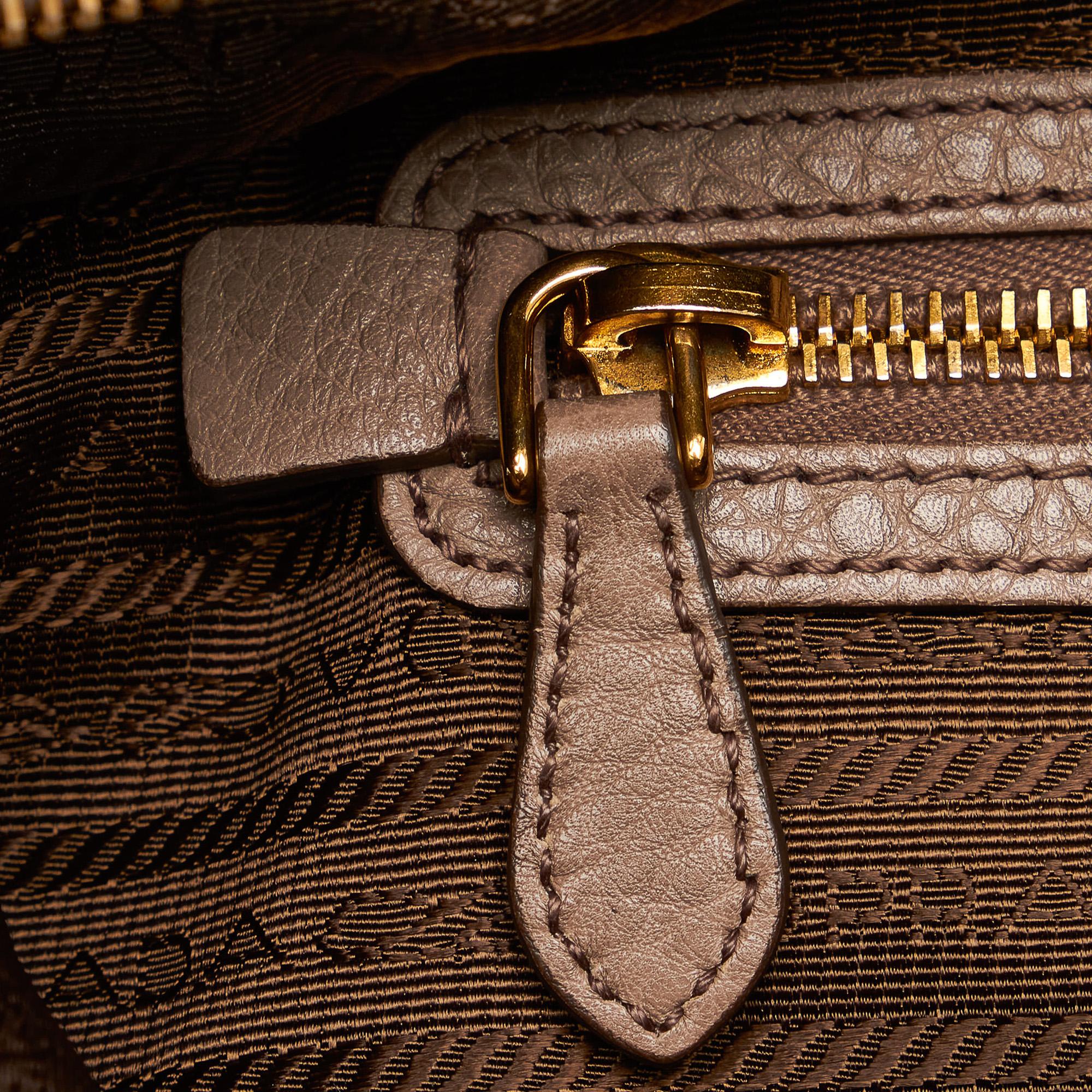 Prada Vitello Daino Hobo Bag (SHG-29940)